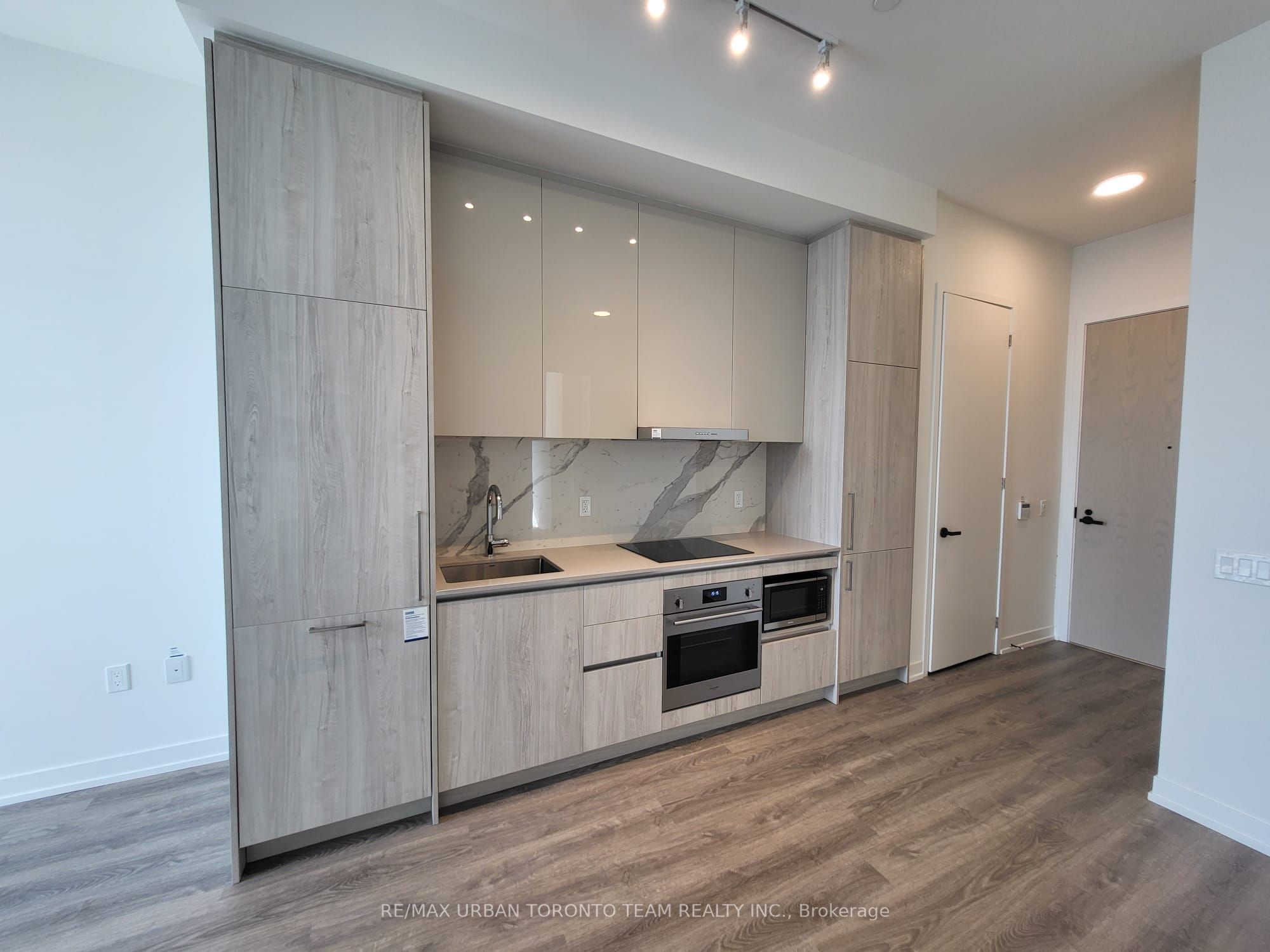Unit PH105 - 195 Commerce Street, Vaughan 3