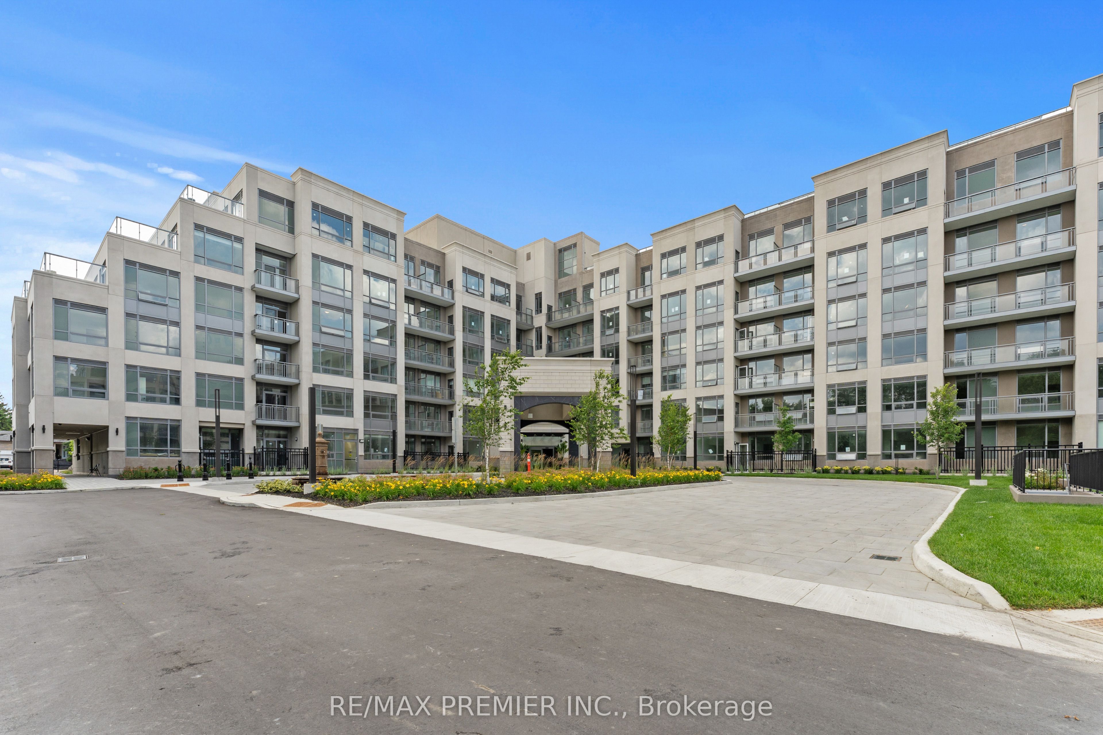 Unit 106 - 2075 King Road, King 2