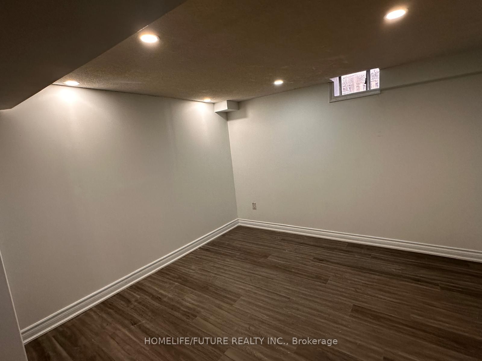 Unit Bsmt - 39 Jordana Drive, Markham 4