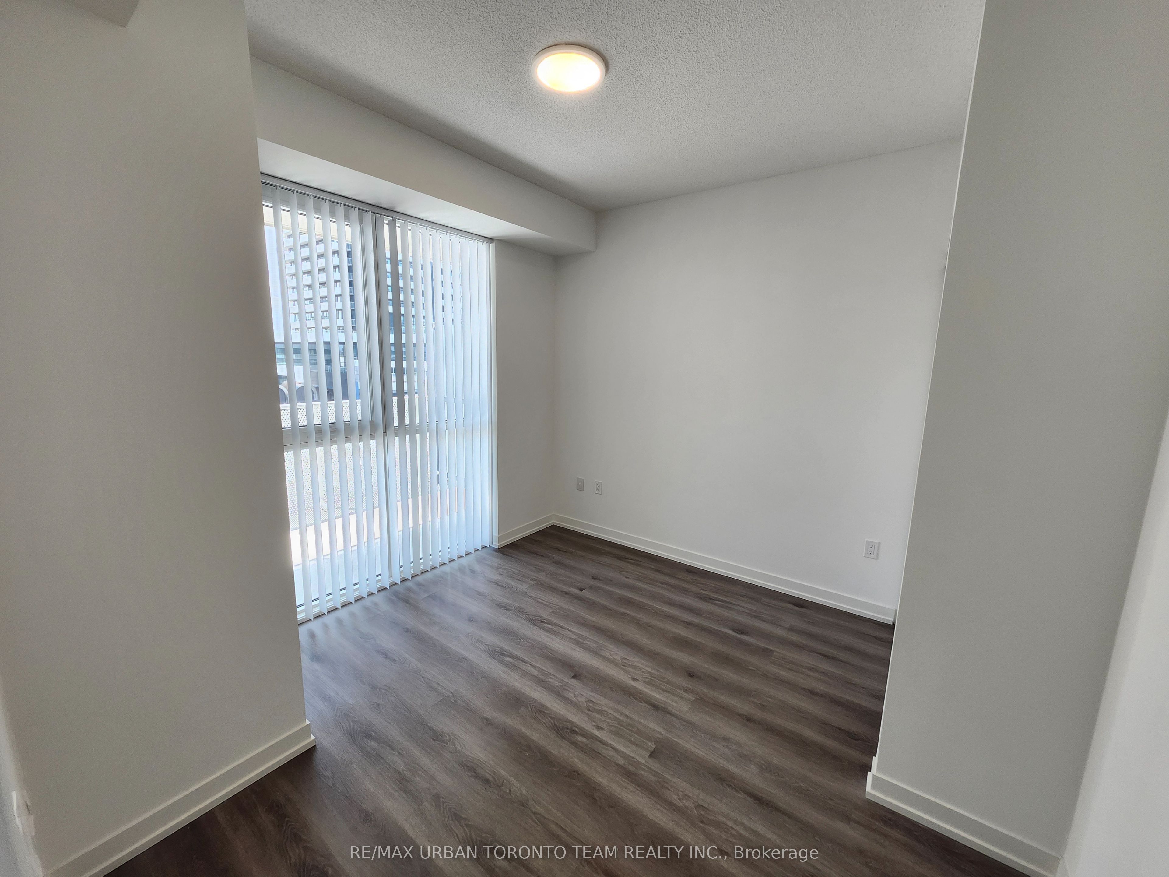 Unit 521 - 28 Interchange Way, Vaughan 5