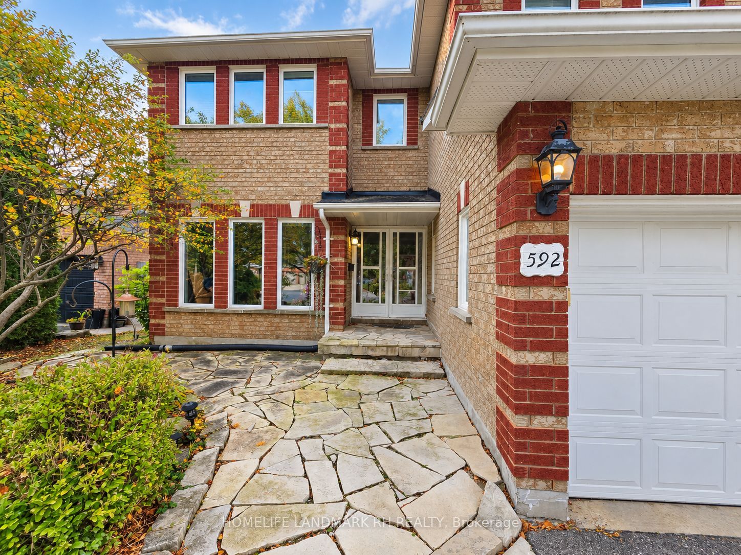 592 Dutch Elliott Court, Newmarket 2