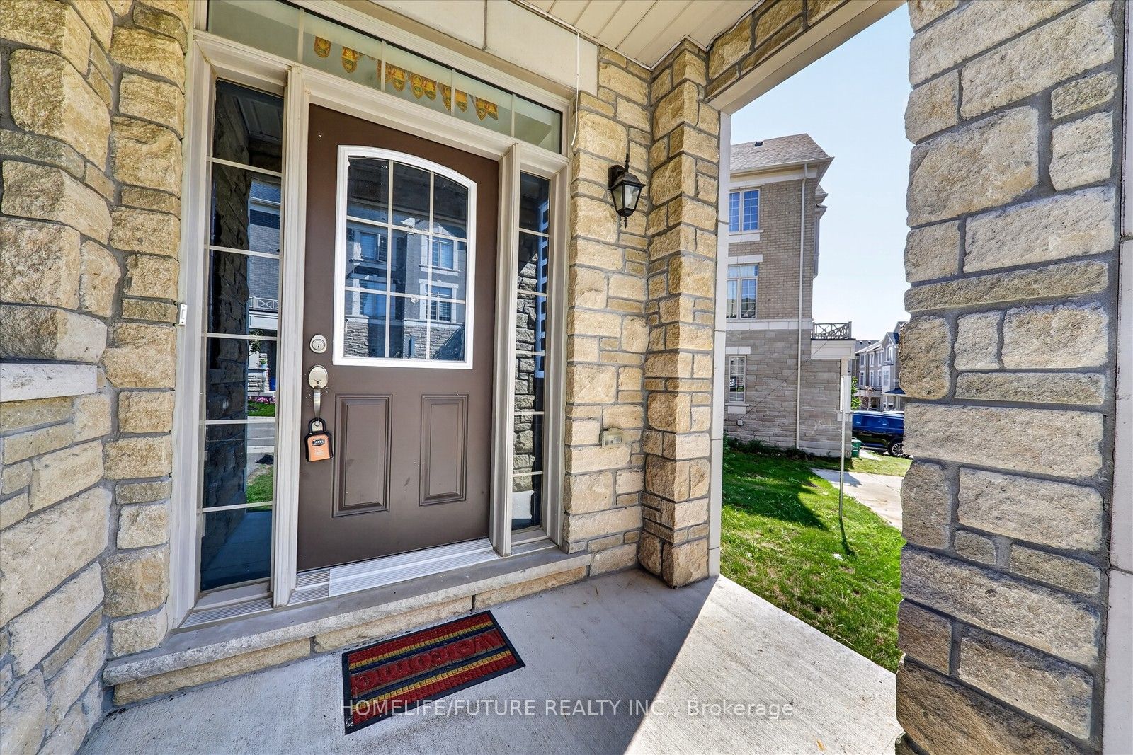 37 ANDRESS Way, Markham 4