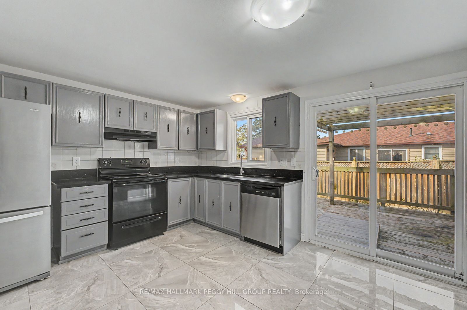 6 Argyle Road, Barrie 4