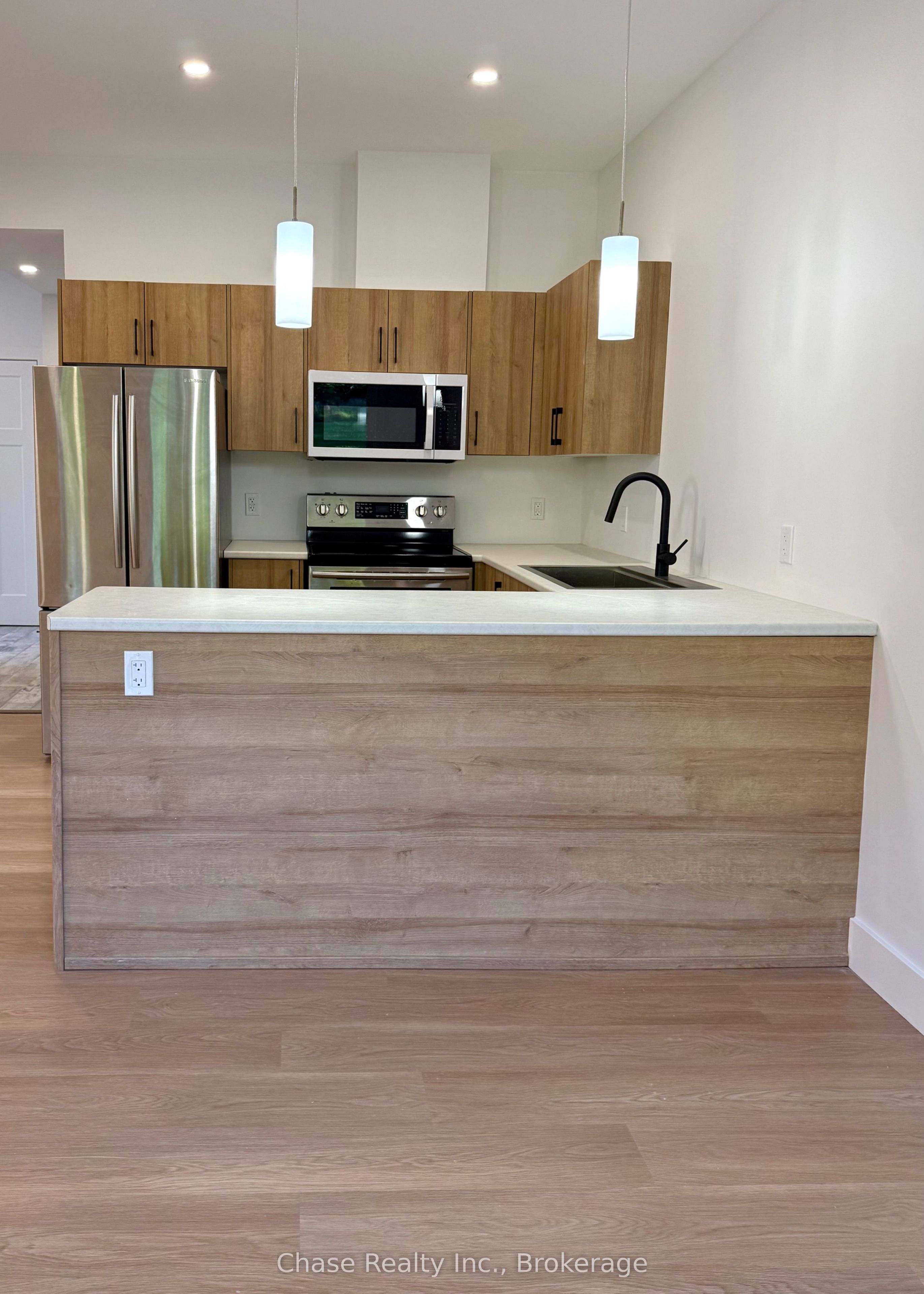 Unit 2 - 62 Gray Street, Severn 2