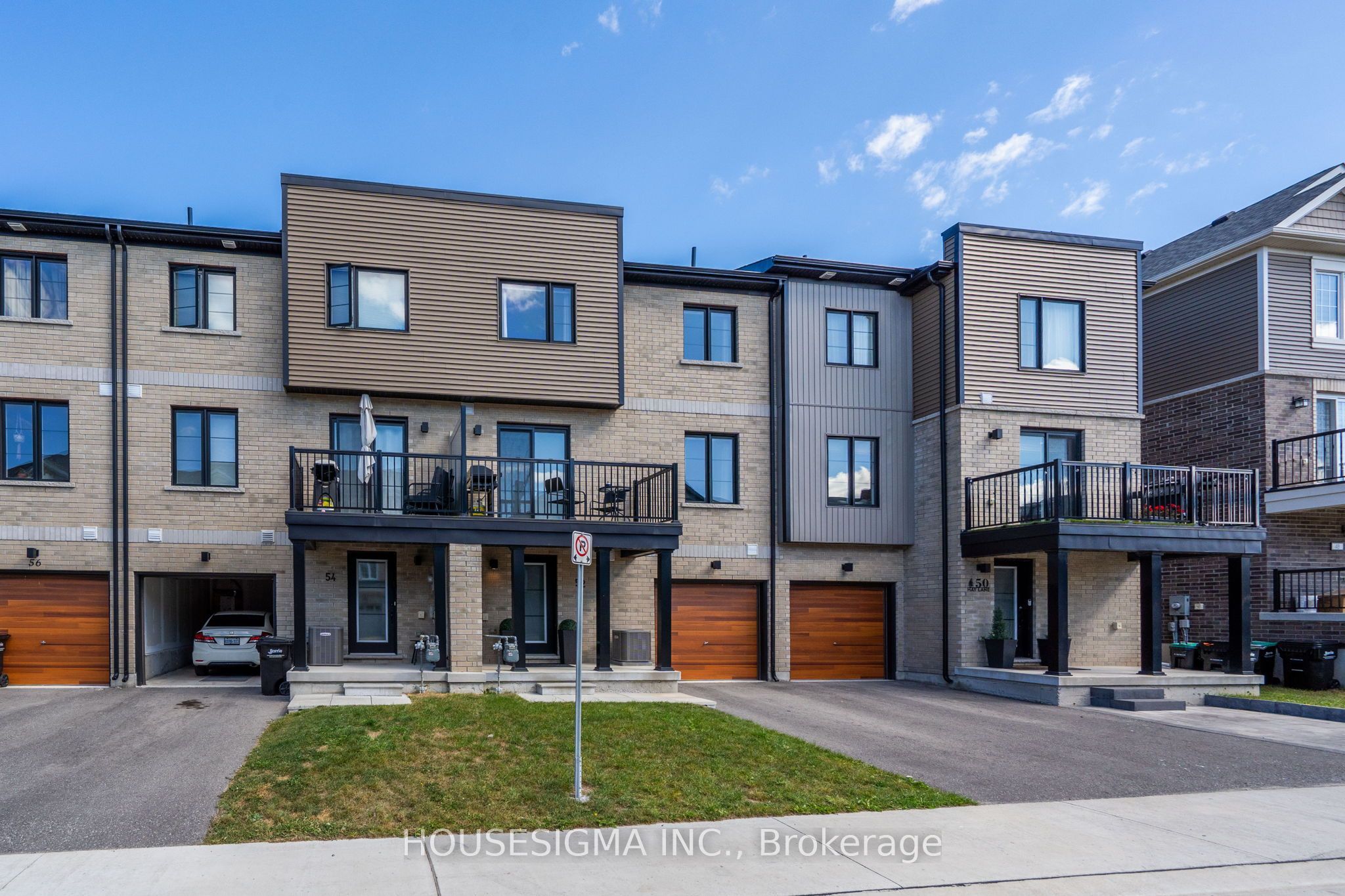 52 Hay Lane, Barrie 2