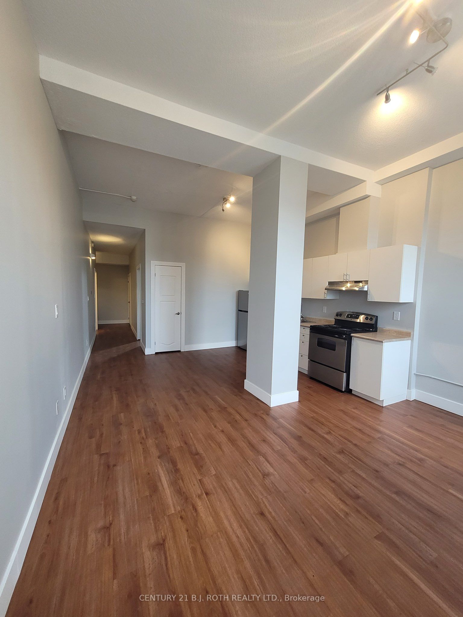 Unit 203 - 19 Dunlop Street W, Barrie 5