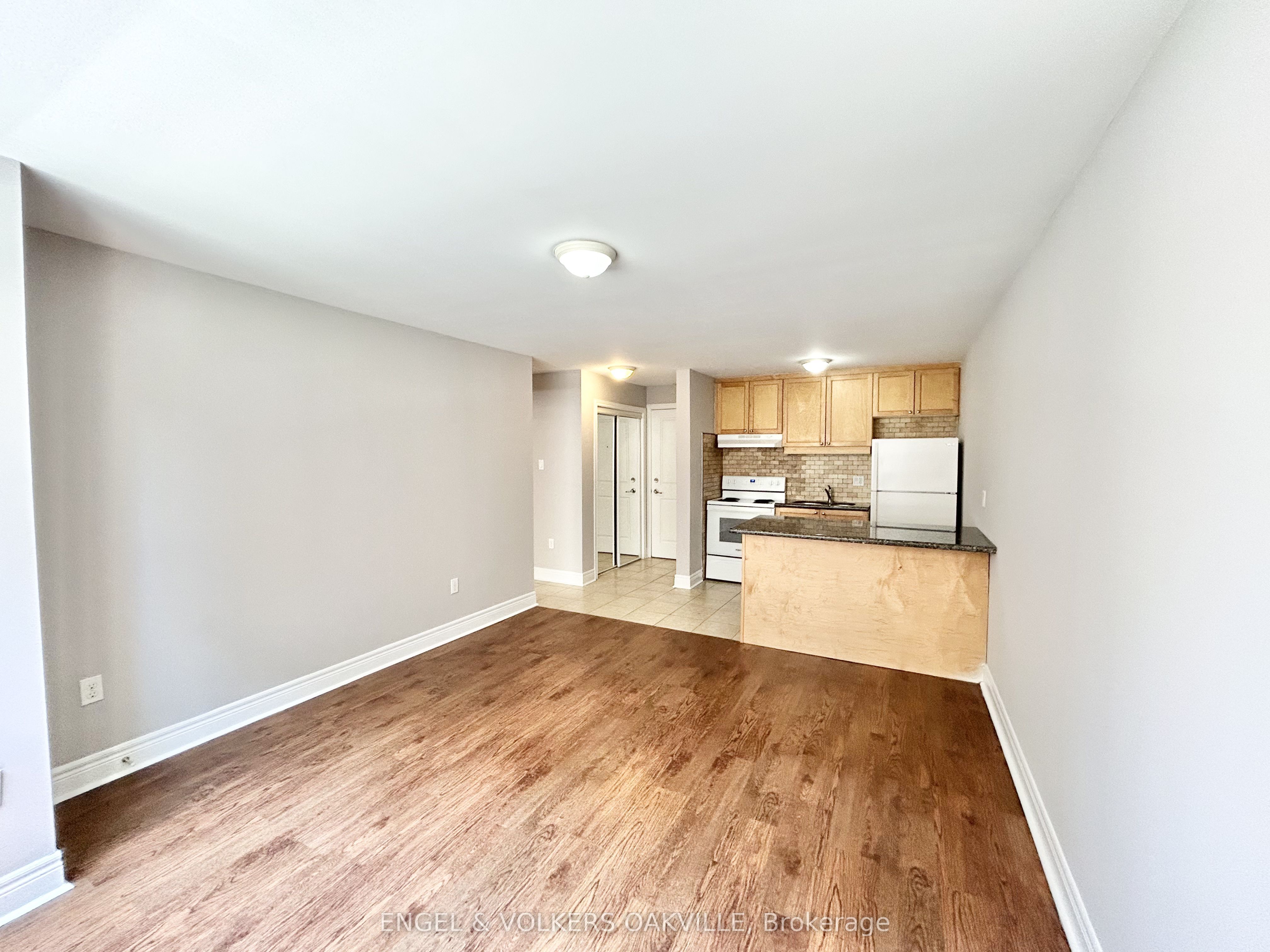 Unit 14 - 100 Twenty Fifth Street, Etobicoke 4