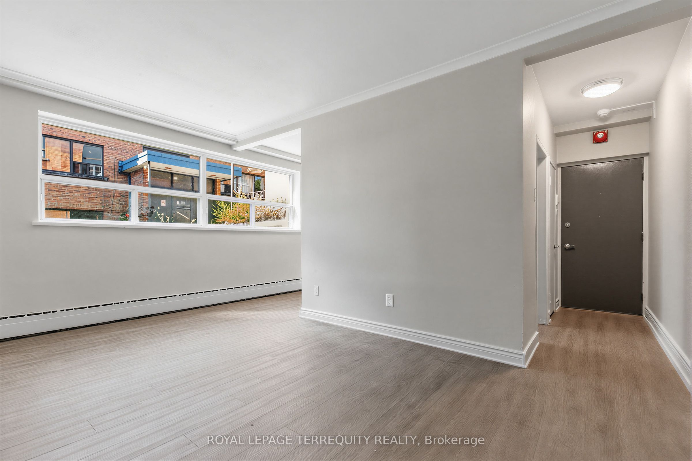 Unit 3 - 2550 Keele Street, North York 4
