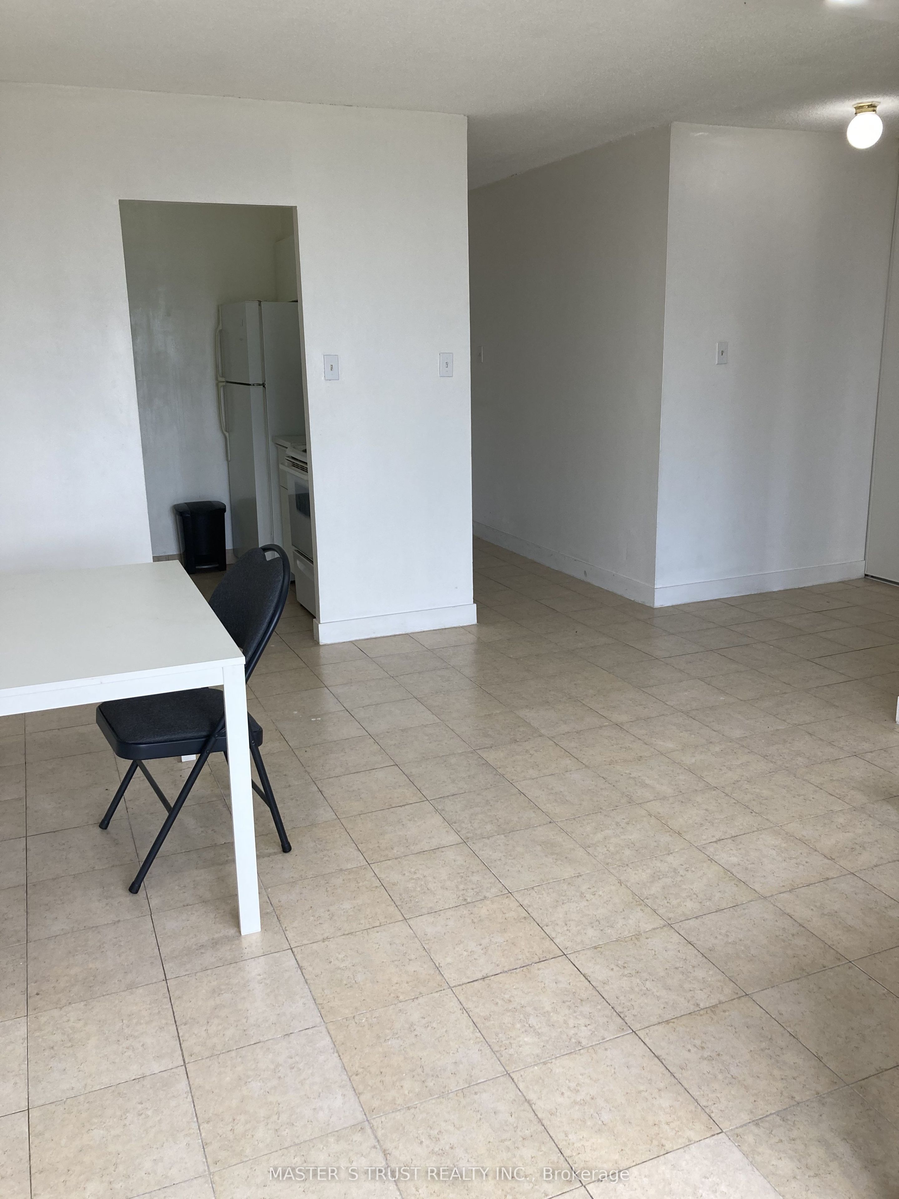 Unit 908 - 940 Caledonia Road, North York 2