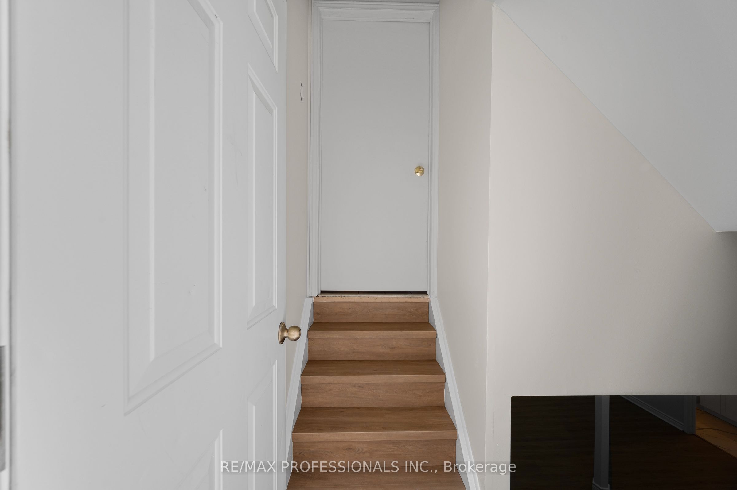 Unit Bsmt - 2900 Tradewind Drive, Mississauga 2