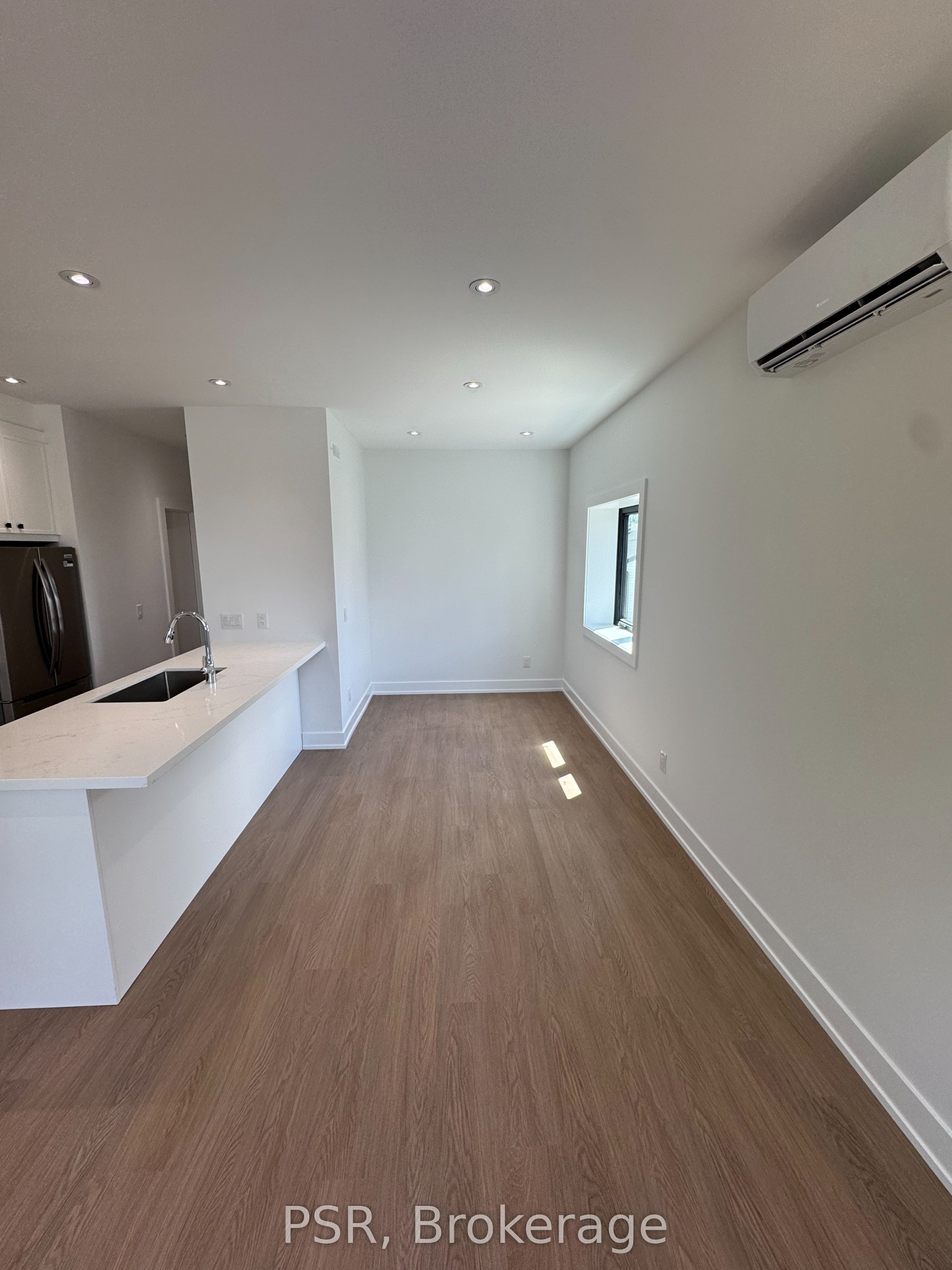 Unit Main - 99 Ypres Road, Toronto 5