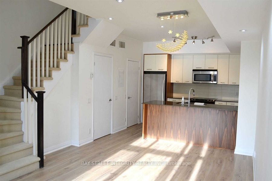 Unit 60 - 27 Valhalla Inn Road, Etobicoke 5