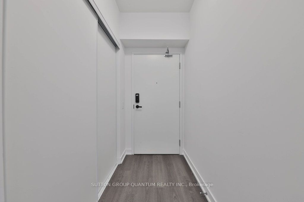 Unit 4001 - 3900 Confederation Parkway, Mississauga 4