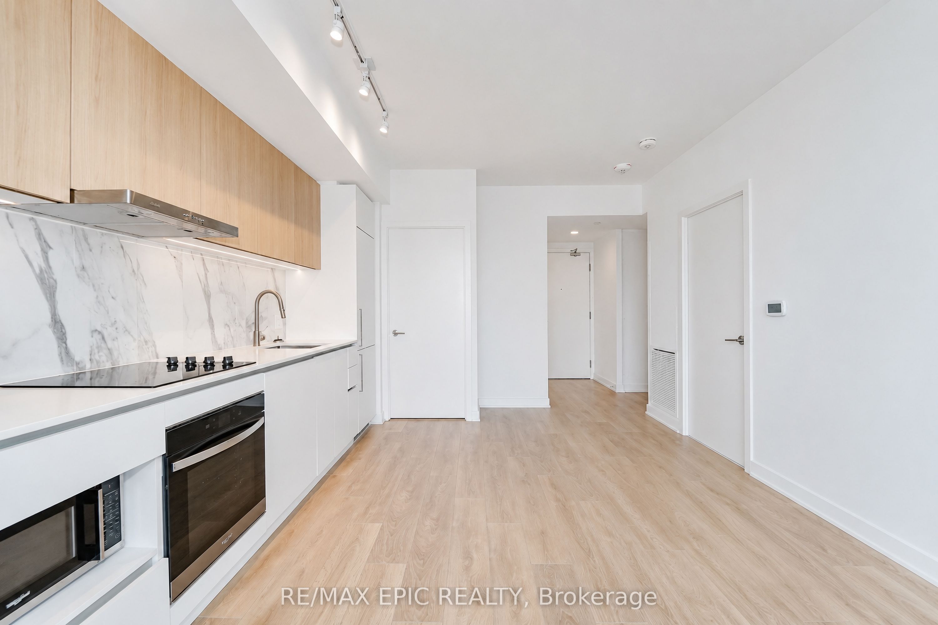 Unit 928 - 1100 Sheppard Street W, North York 3
