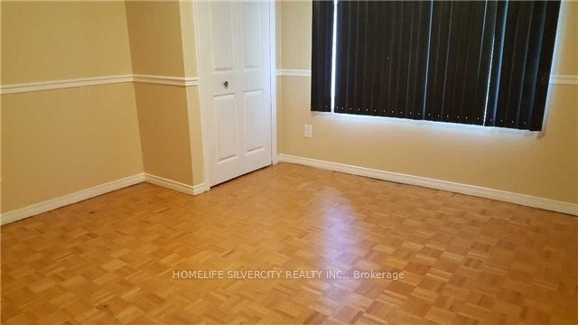 Unit 2 - 23 Claypine Trail, Brampton 3
