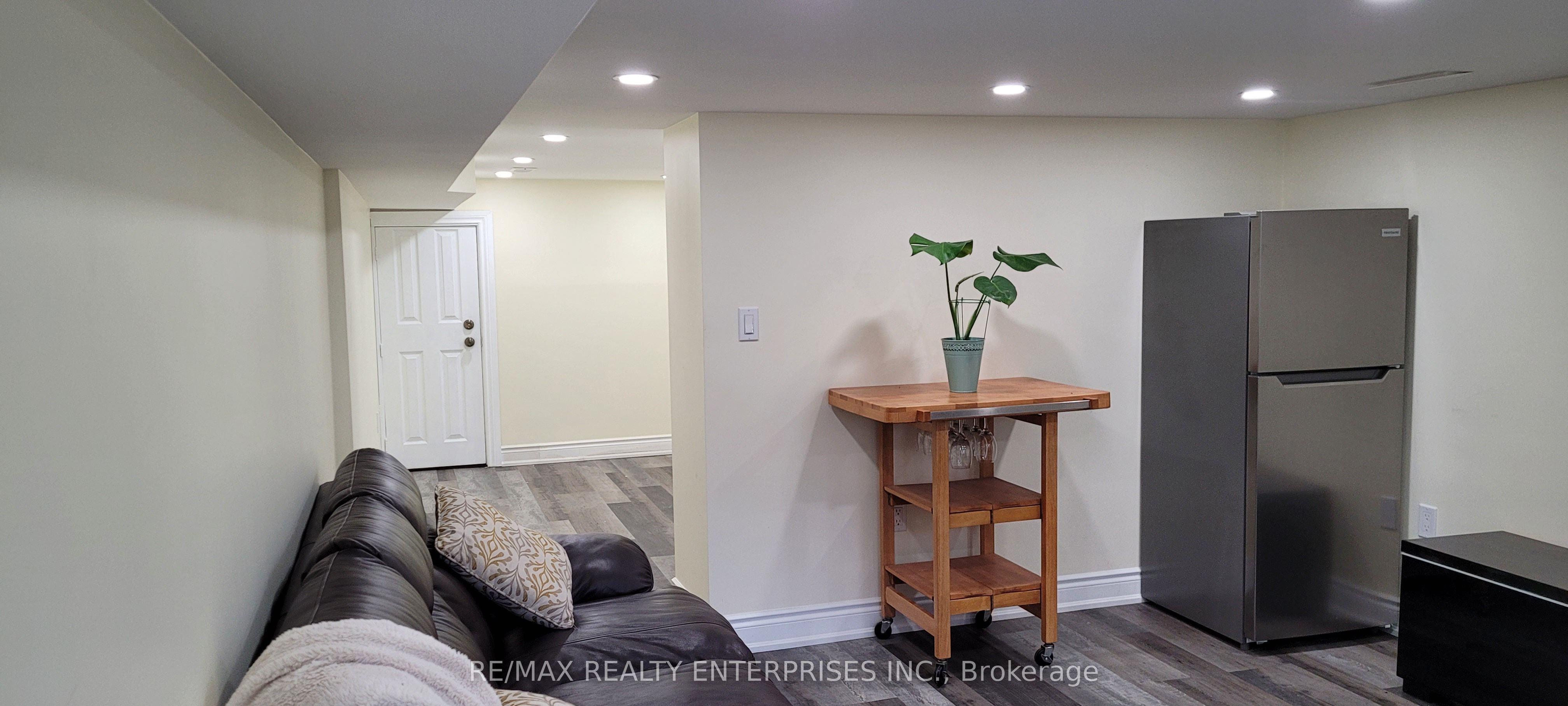 65A Chambers Avenue, Toronto 3