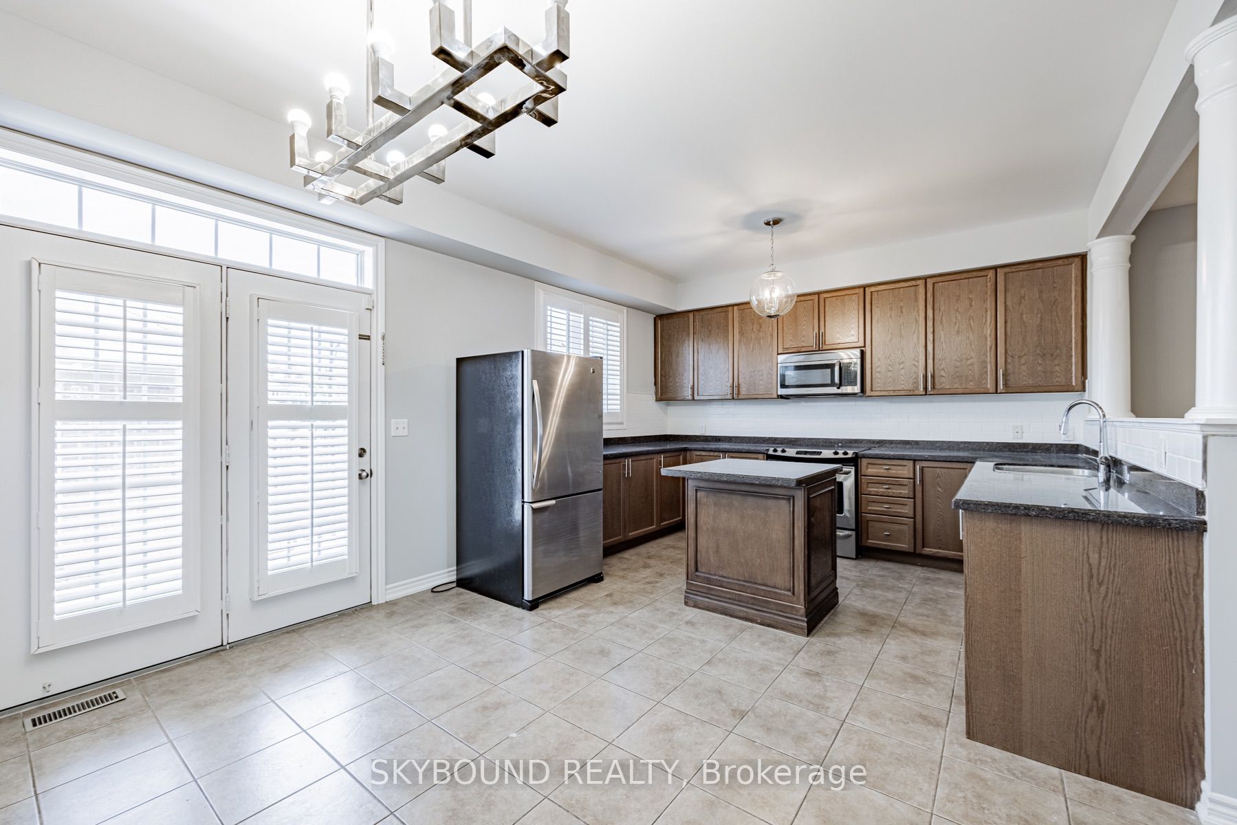 Unit 3 - 651 Farmstead Drive, Milton 4