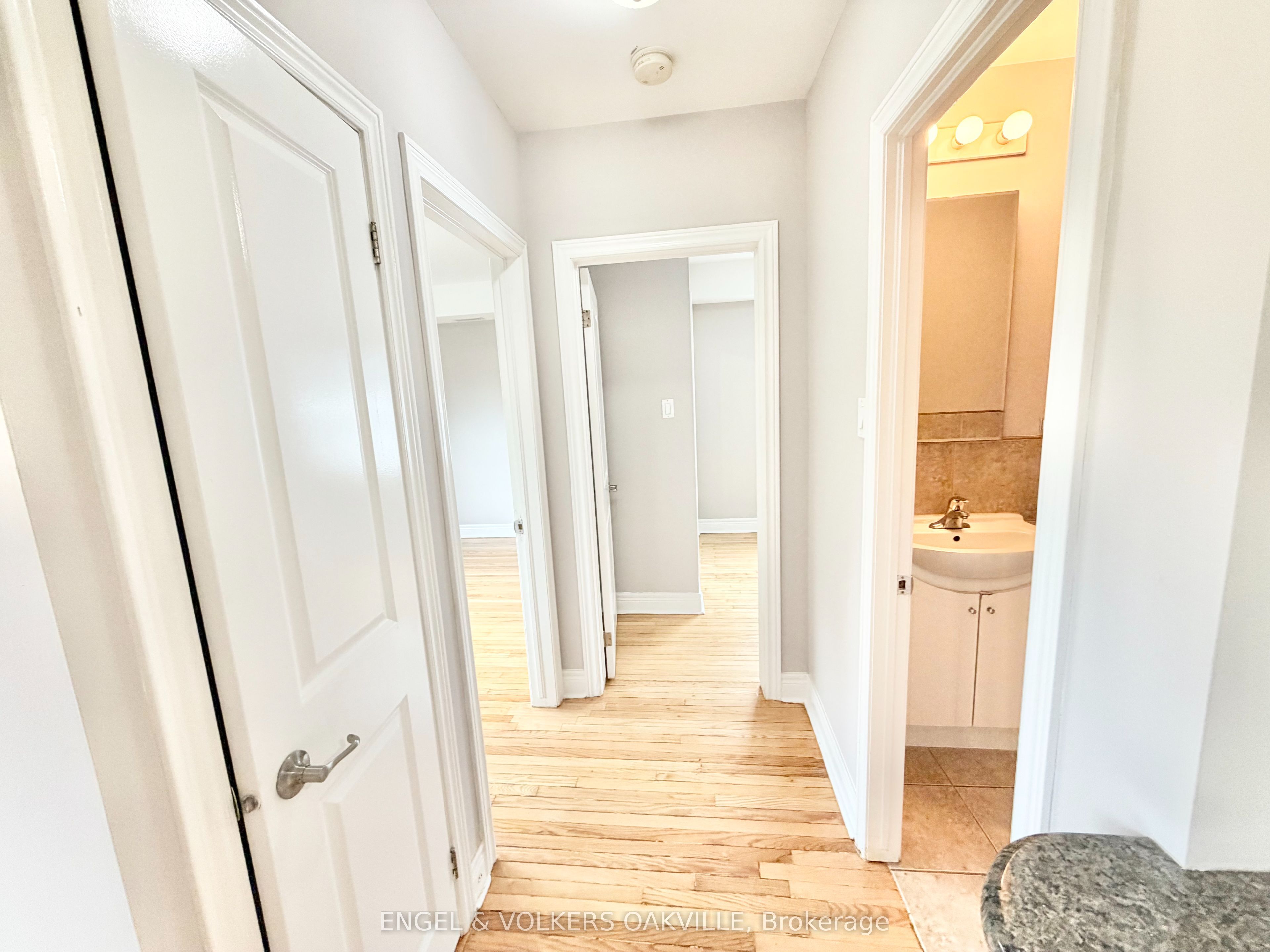 Unit 302 - 15 Thirty Third Street, Etobicoke 4