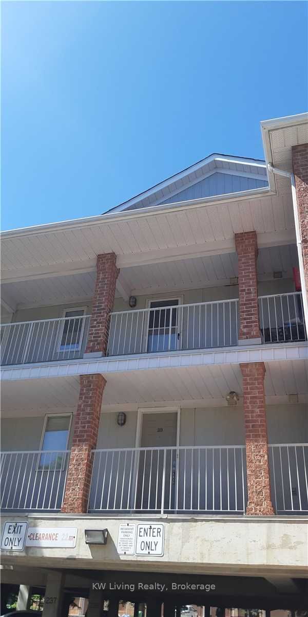 Unit 223 - 101 Bristol Road E, Mississauga 2