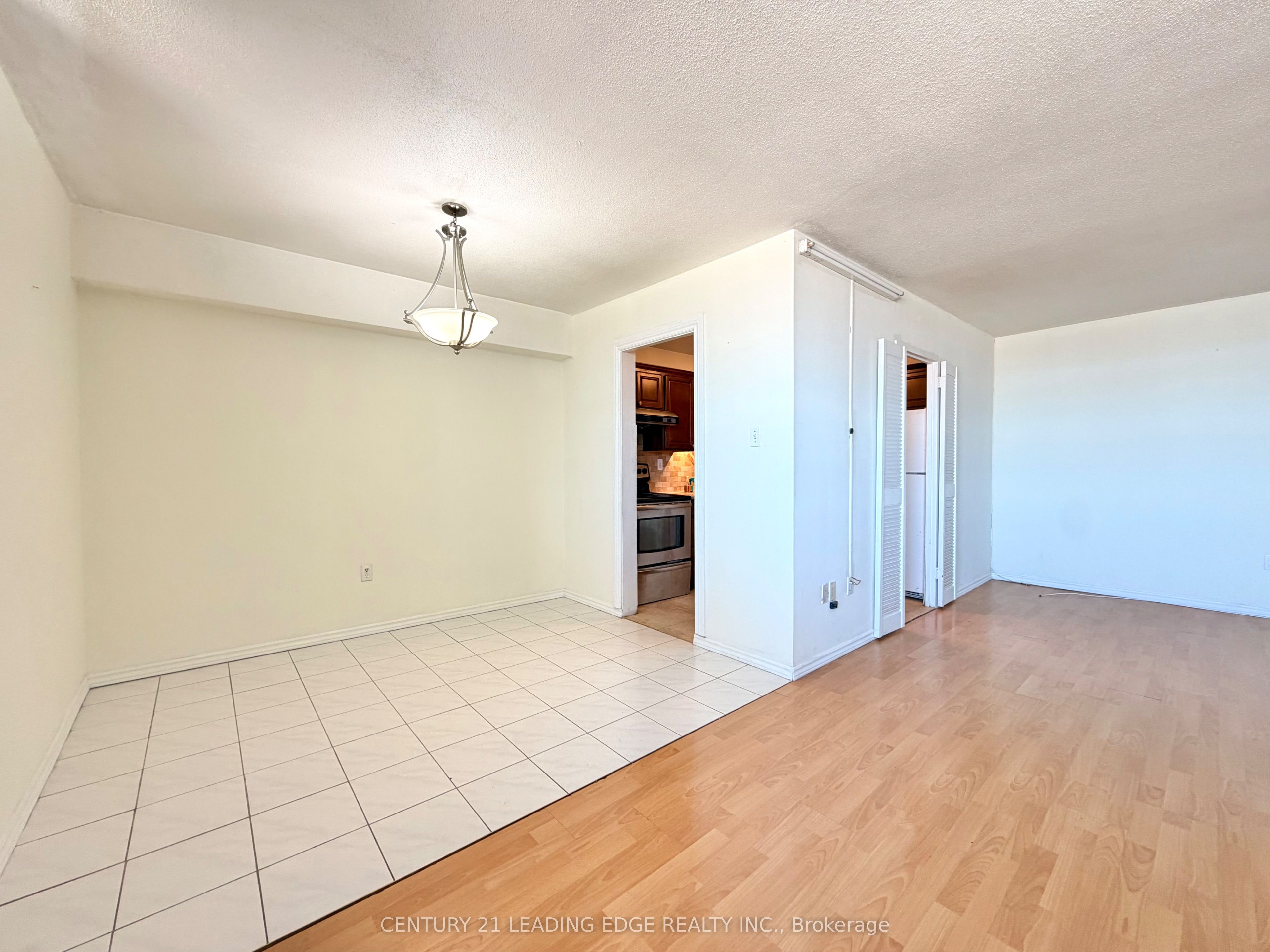 Unit 1007 - 1455 Lawrence Avenue W, North York 4