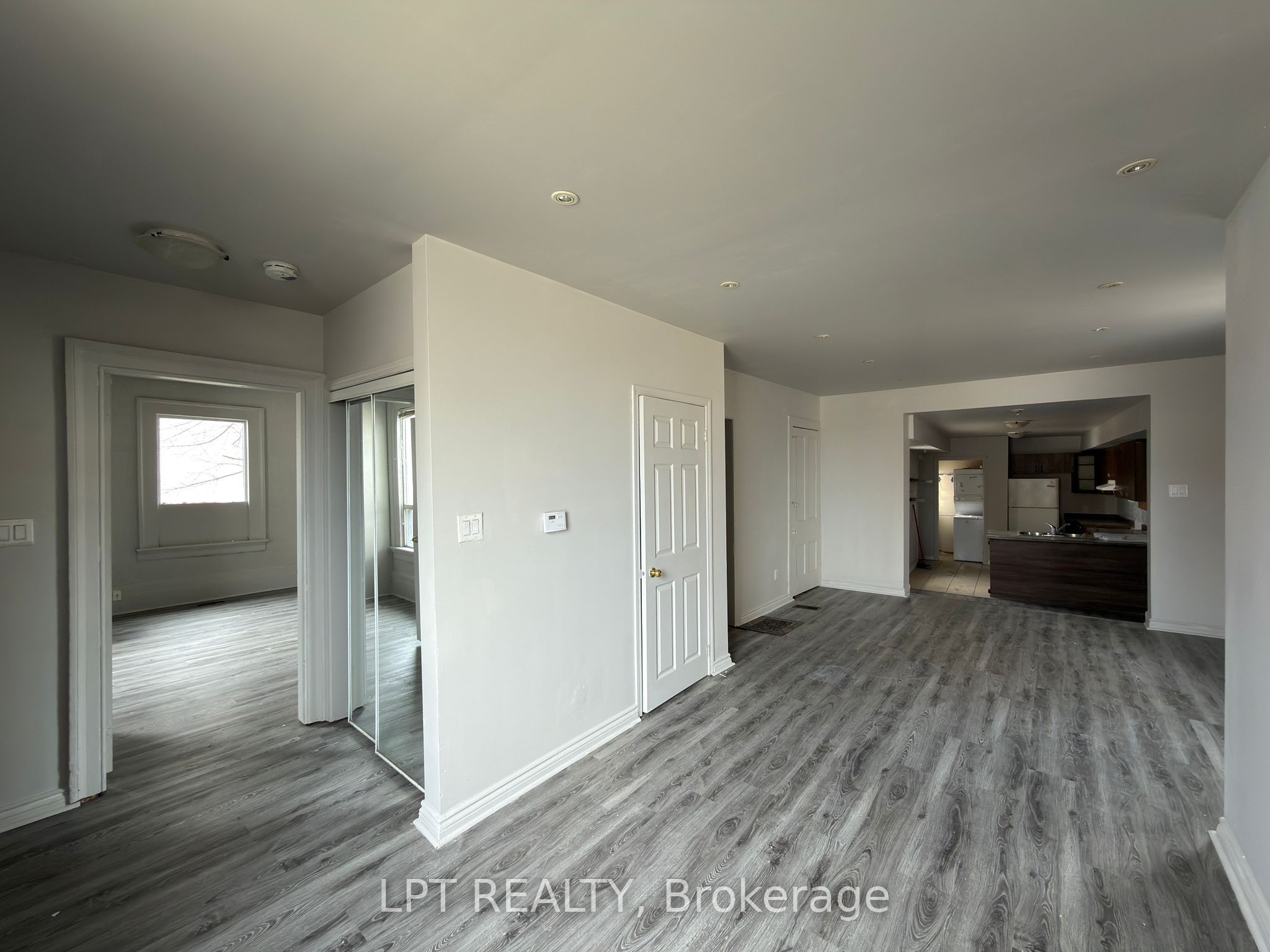 37 Elizabeth Street N, Brampton 3