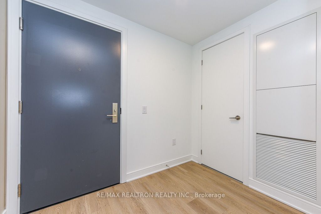 Unit 410 - 86 Dundas Street E, Mississauga 5