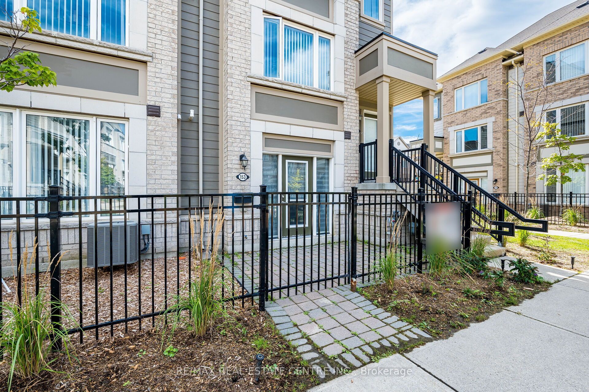 Unit 153 - 1 Beckenrose Court, Brampton 5