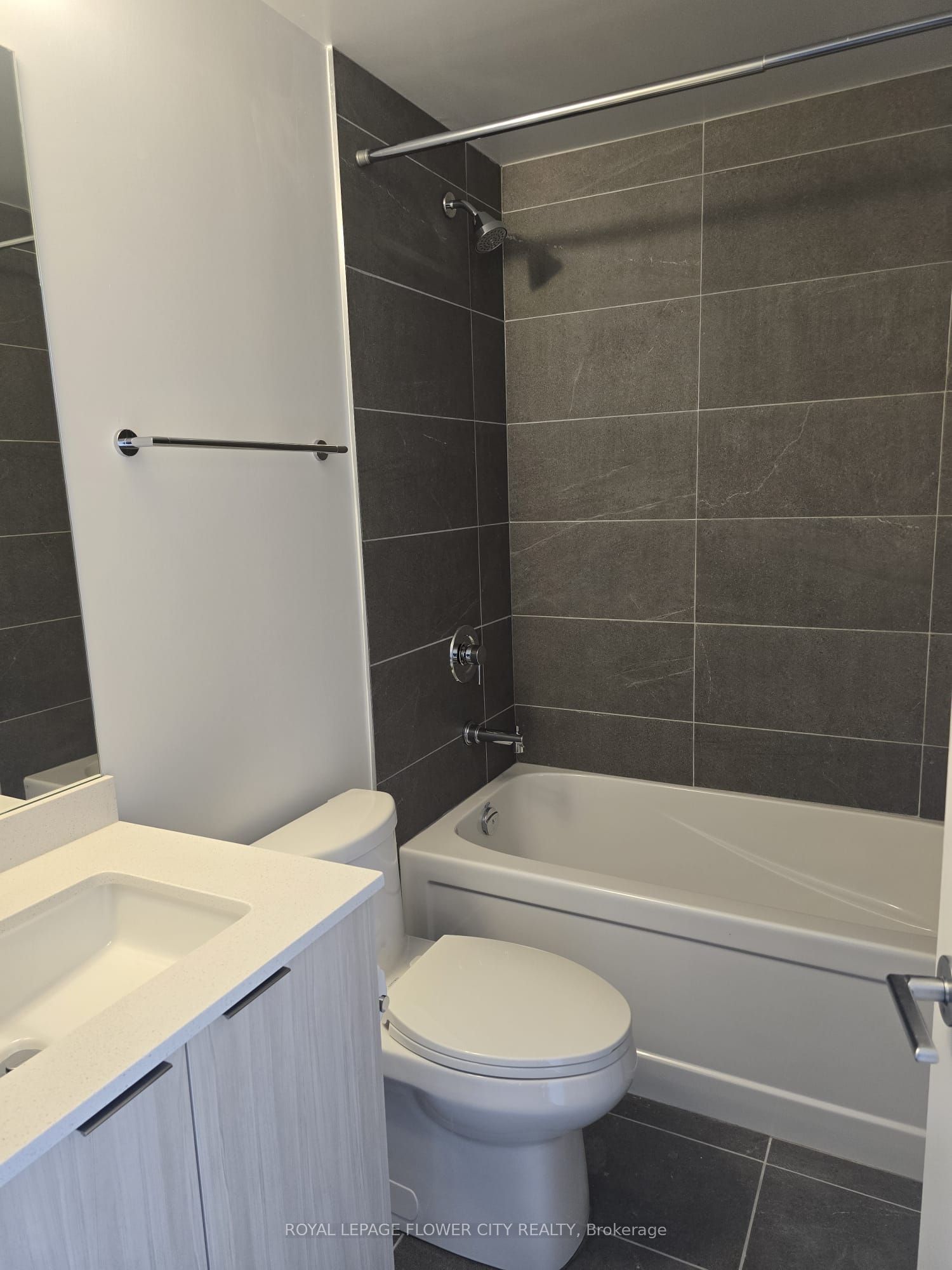 Unit 621A - 115 Nipissing Road, Milton 3
