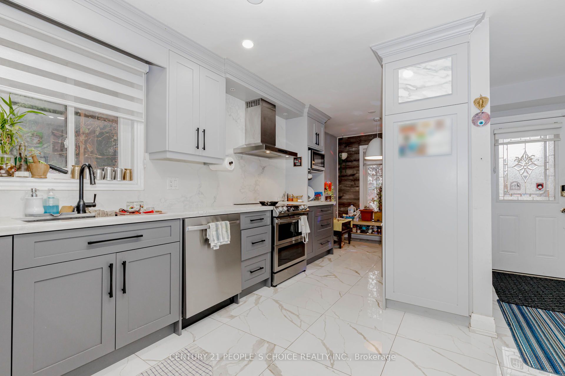 32 Elderwood Place, Brampton 4