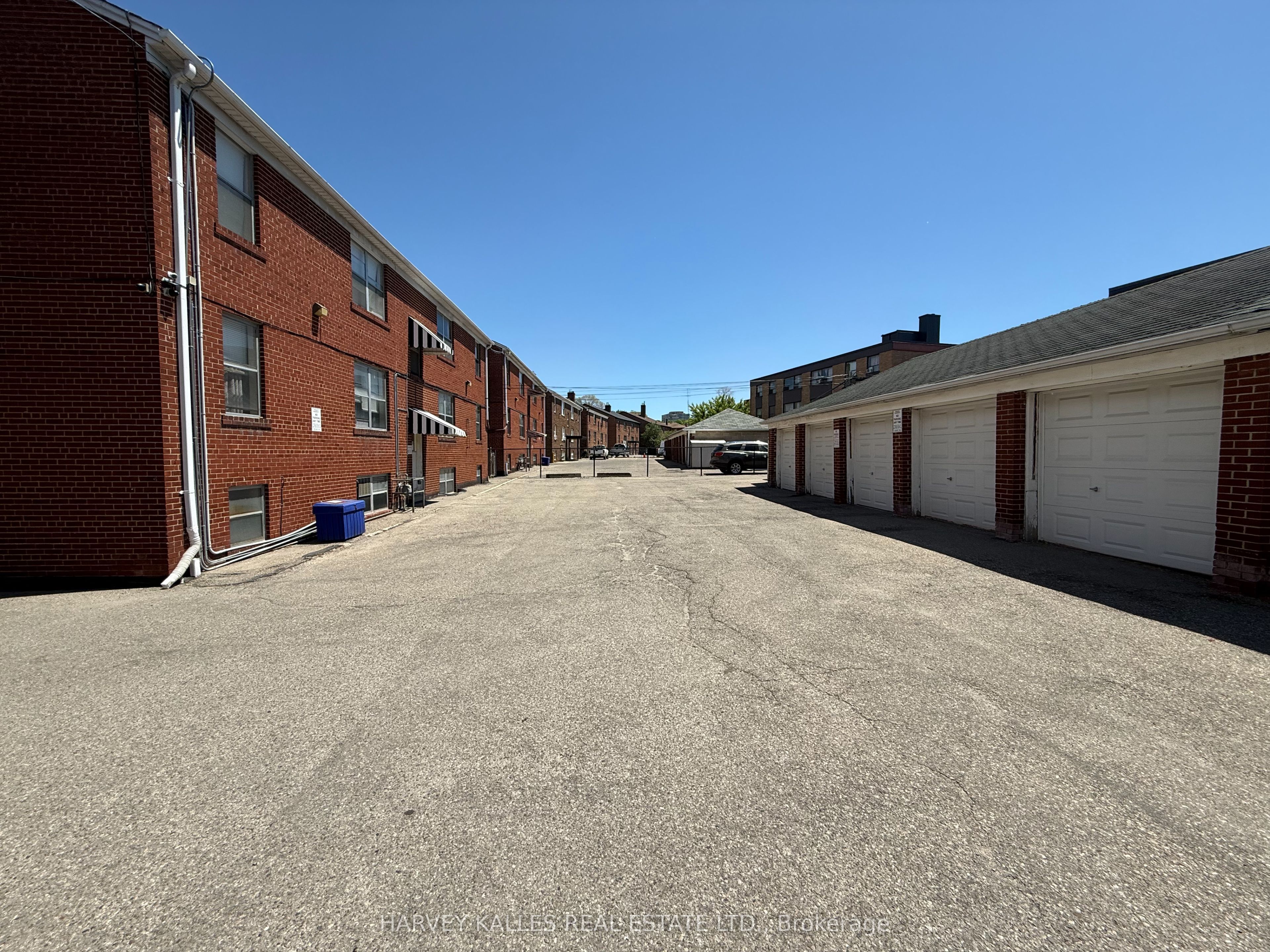 Unit 6 - 88 Trethewey Drive, Toronto 3