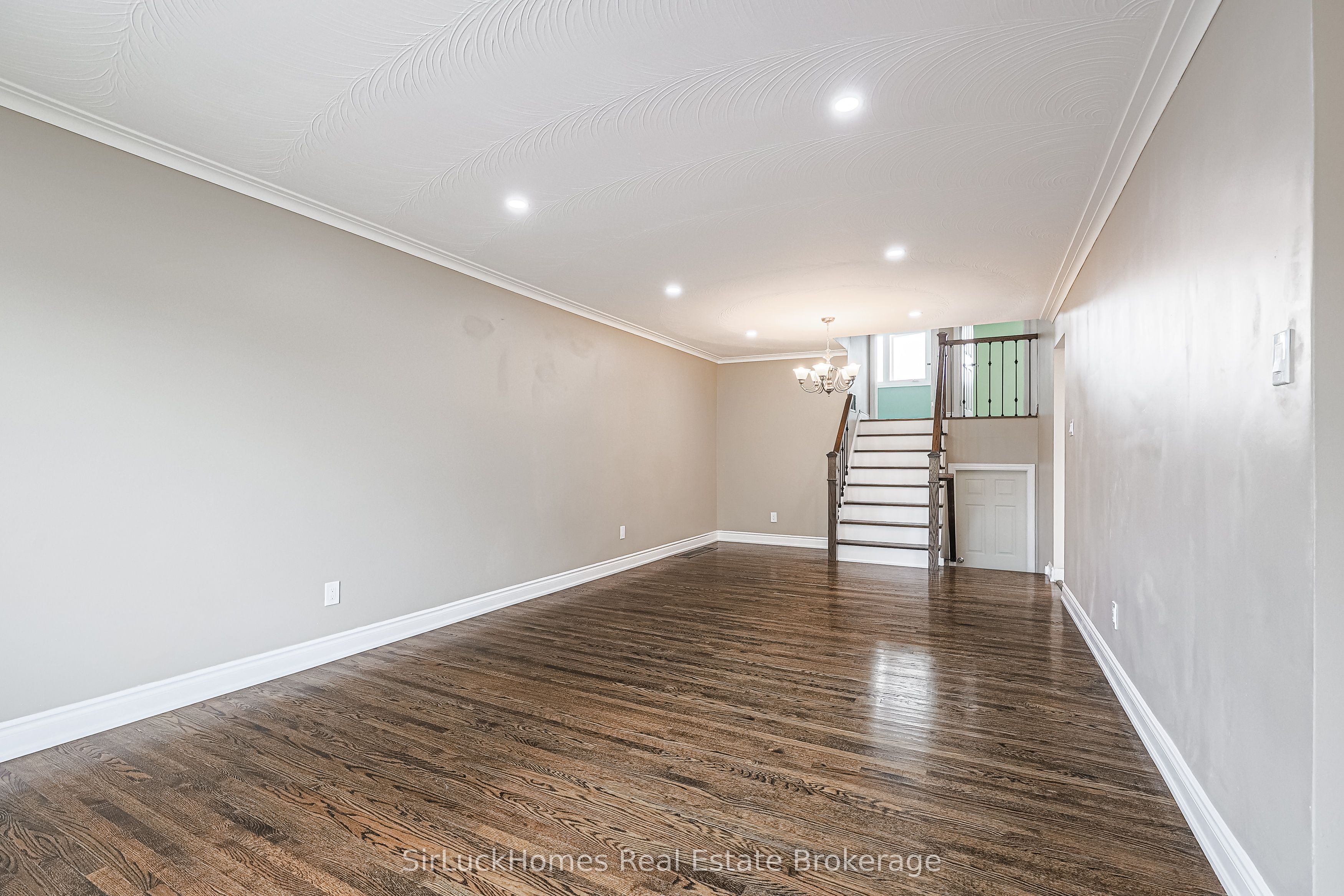 52 Dellbrook Crescent, North York 4