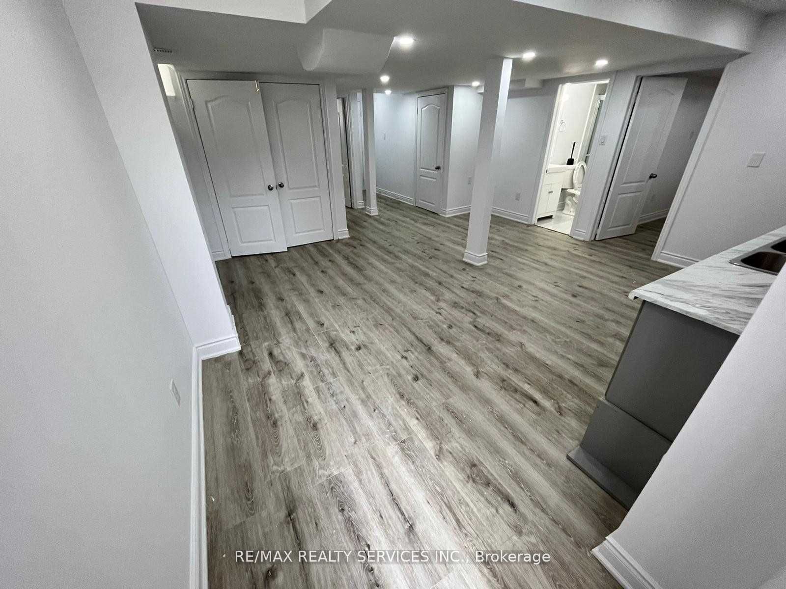 Unit Bsmt - 35 Seahorse Avenue, Brampton 3