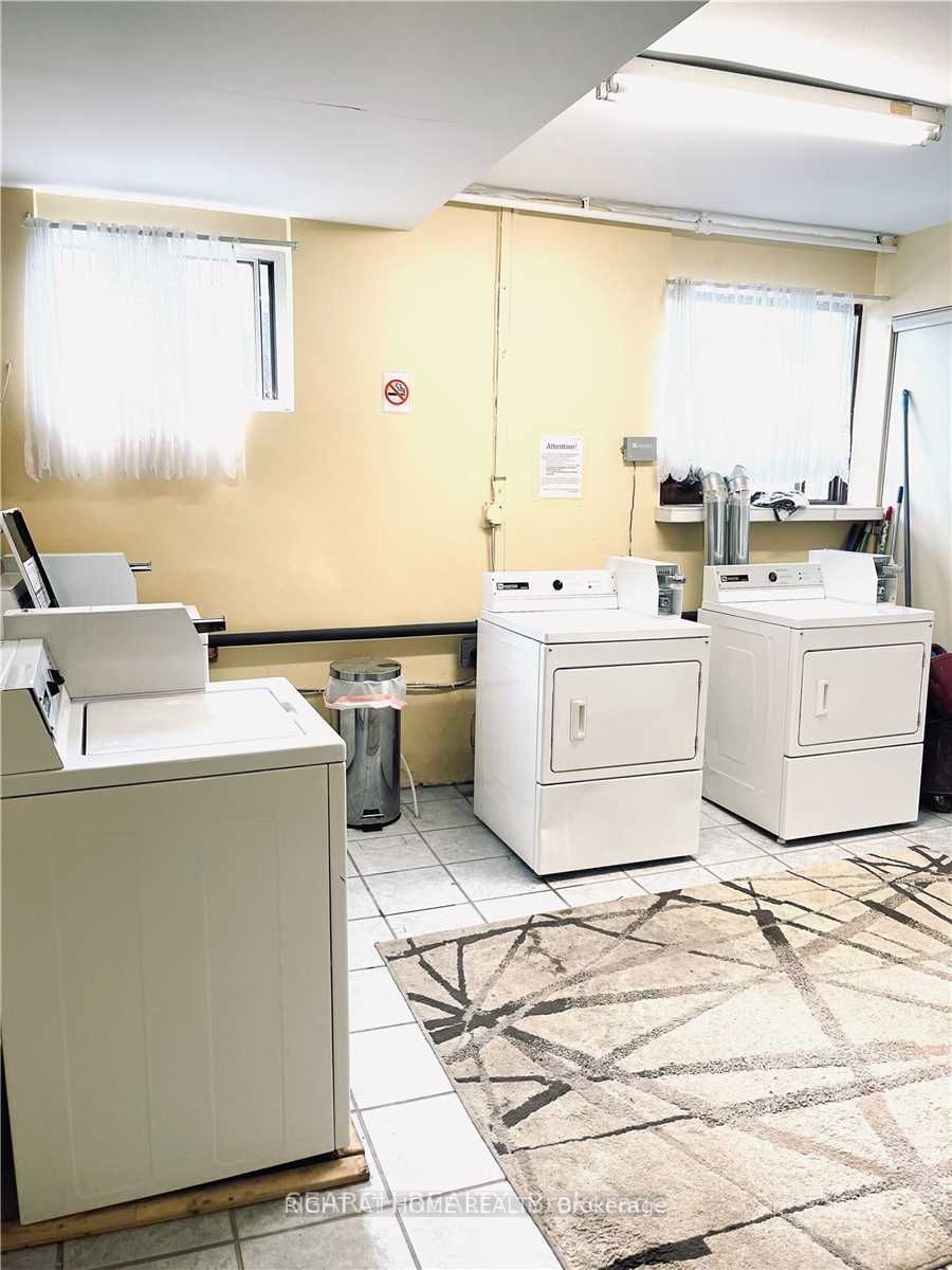 Unit 3 - 115 Eighth Street, Etobicoke 3