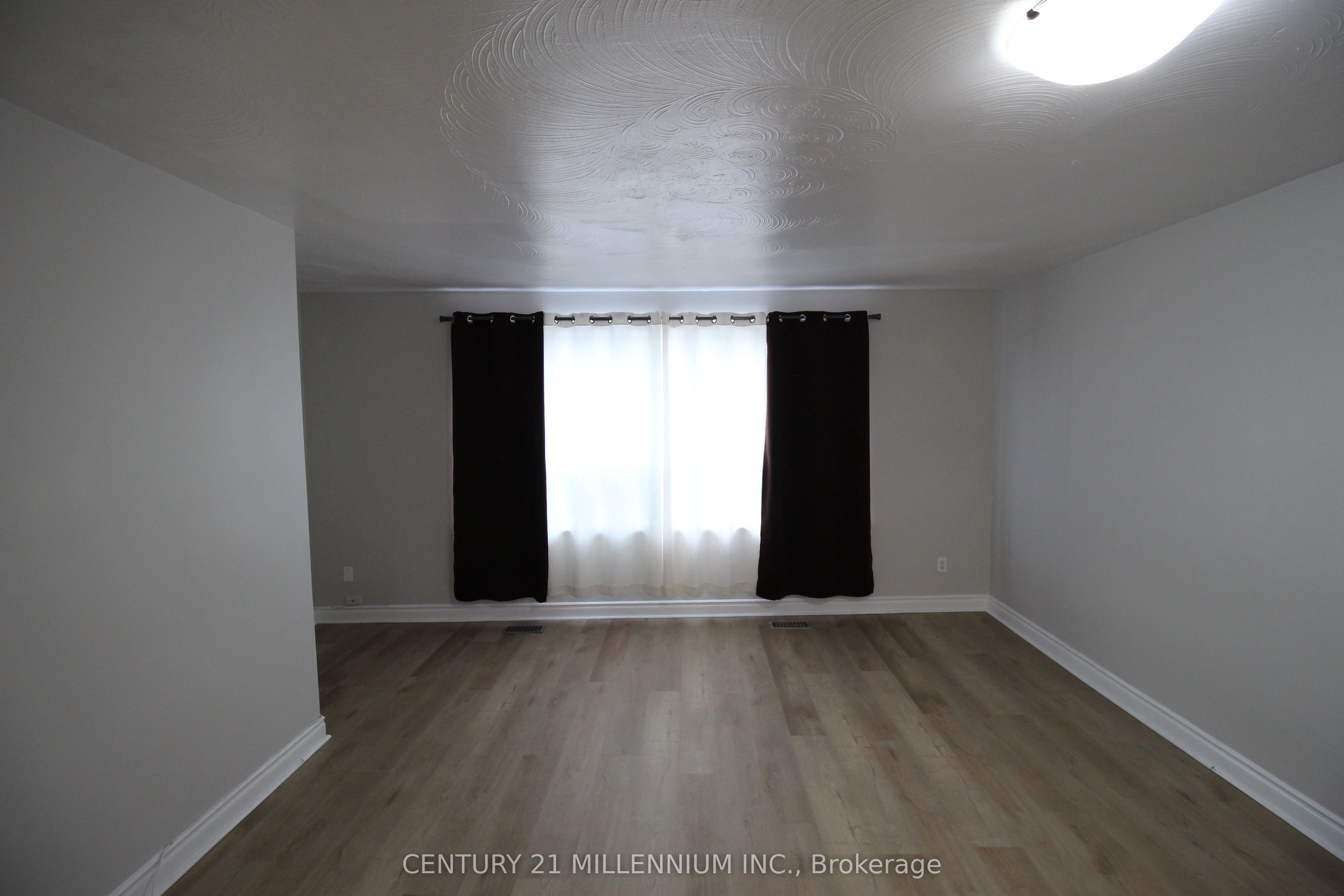 Unit Upper - 2991 Islington Avenue, North York 5