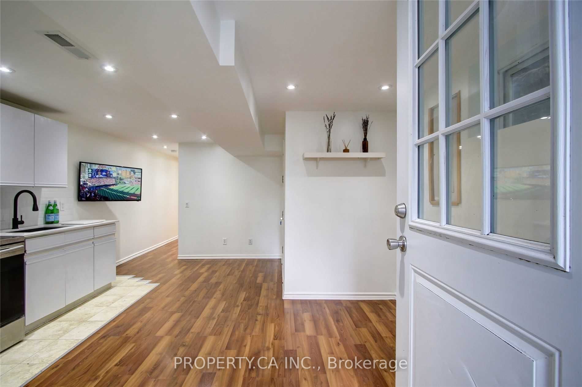 Unit Lower - 1012 Ossington Avenue, Toronto 2