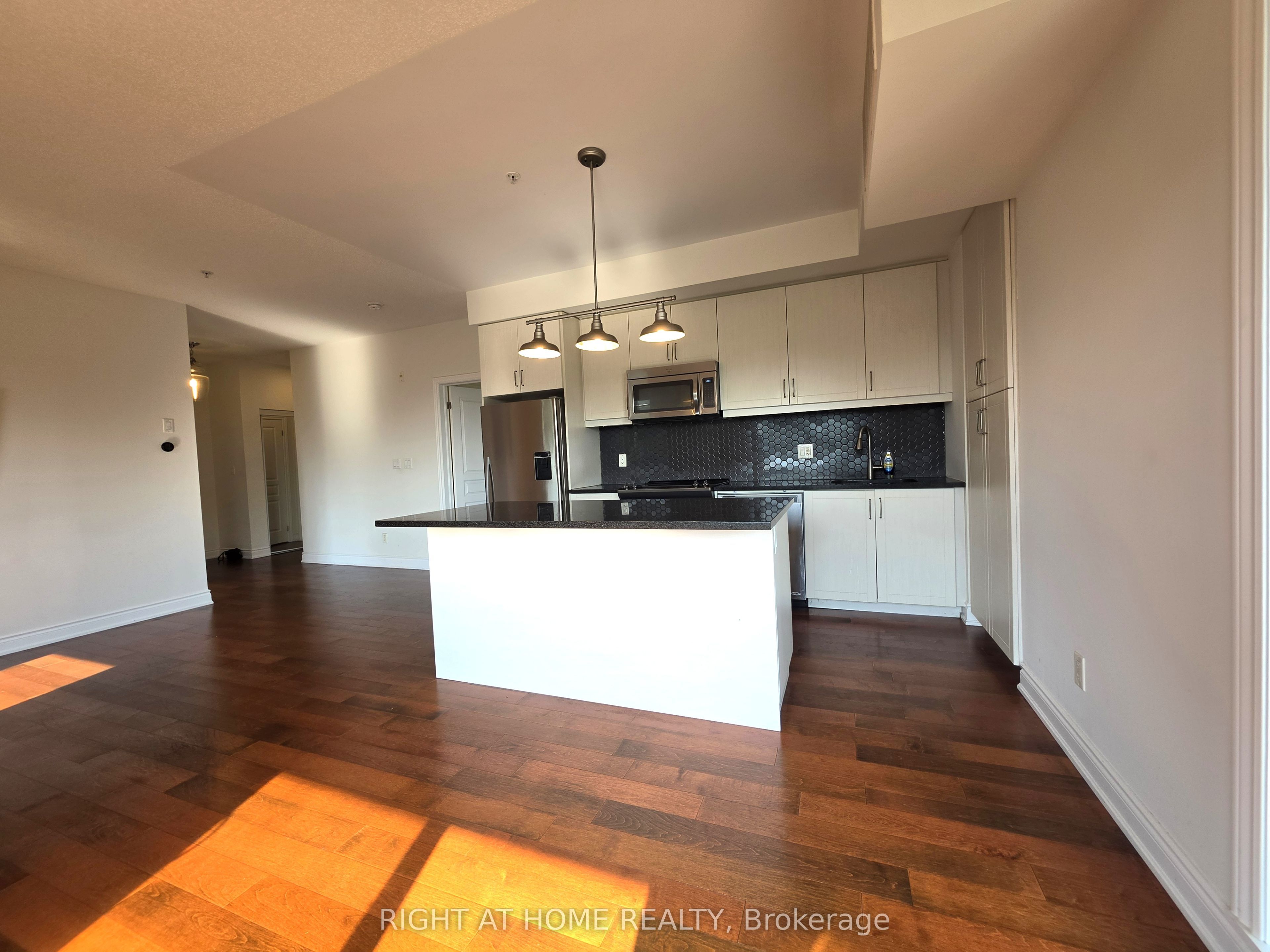 Unit 236 - 3170 Erin Mills Parkway, Mississauga 4