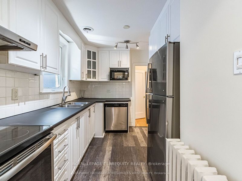 24 Elsfield Road, Etobicoke 5