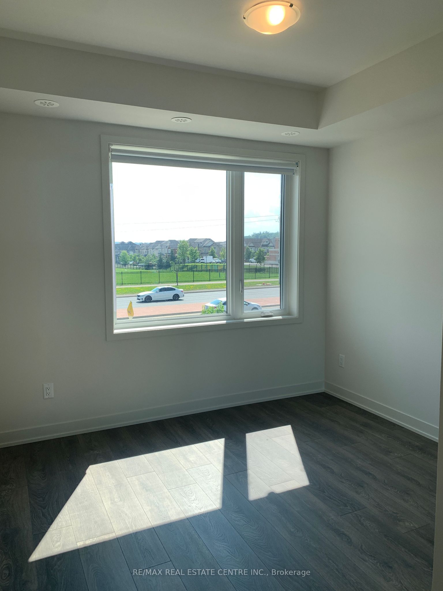 Unit 209 - 58 Sky Harbour Drive, Brampton 5