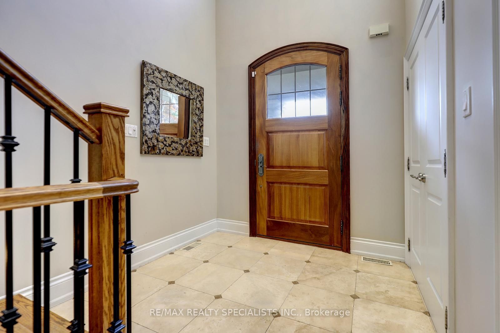 7 Fairlin Drive, Etobicoke 3