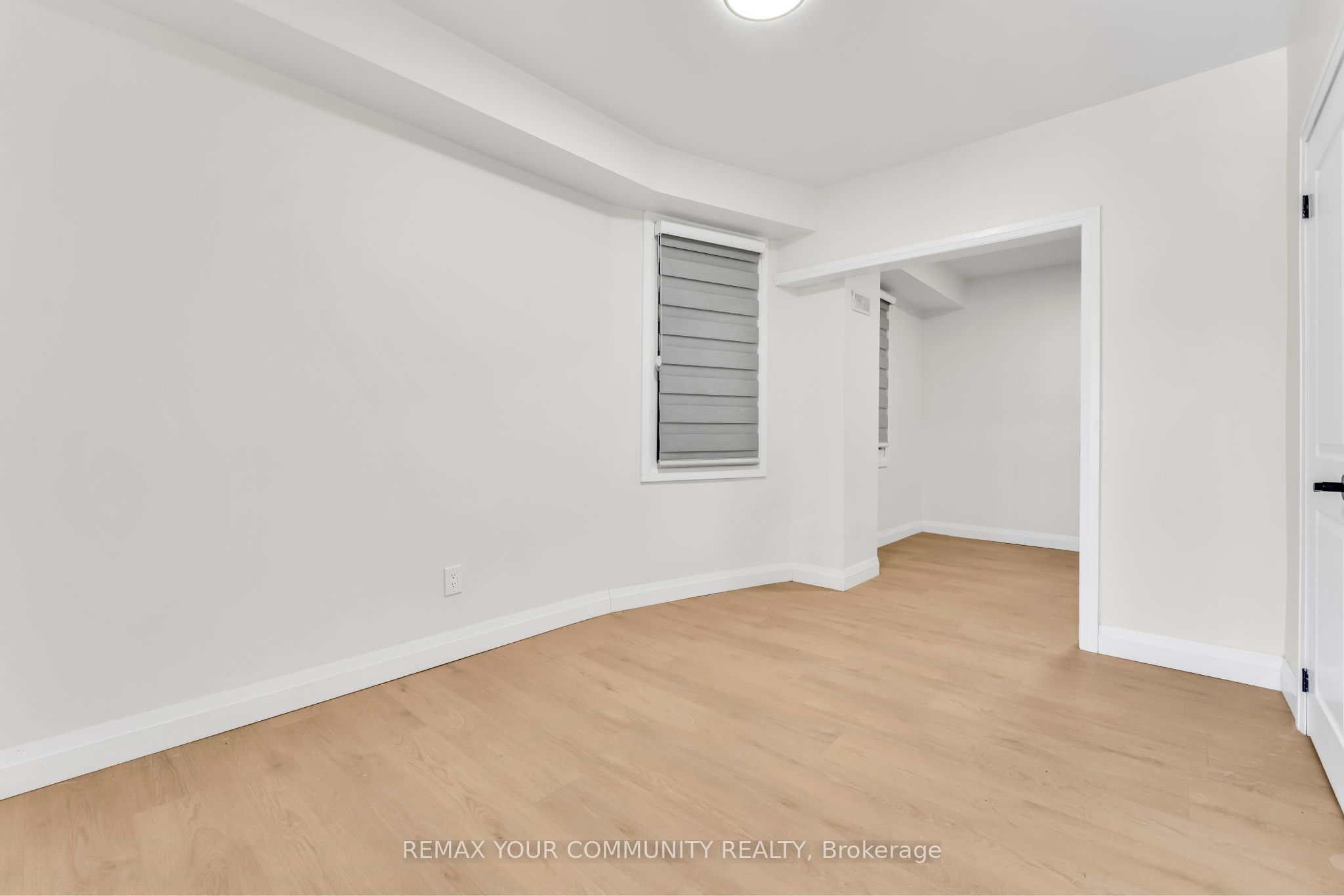 Unit Upper Level - 1822 St Clair Avenue W, Toronto 5