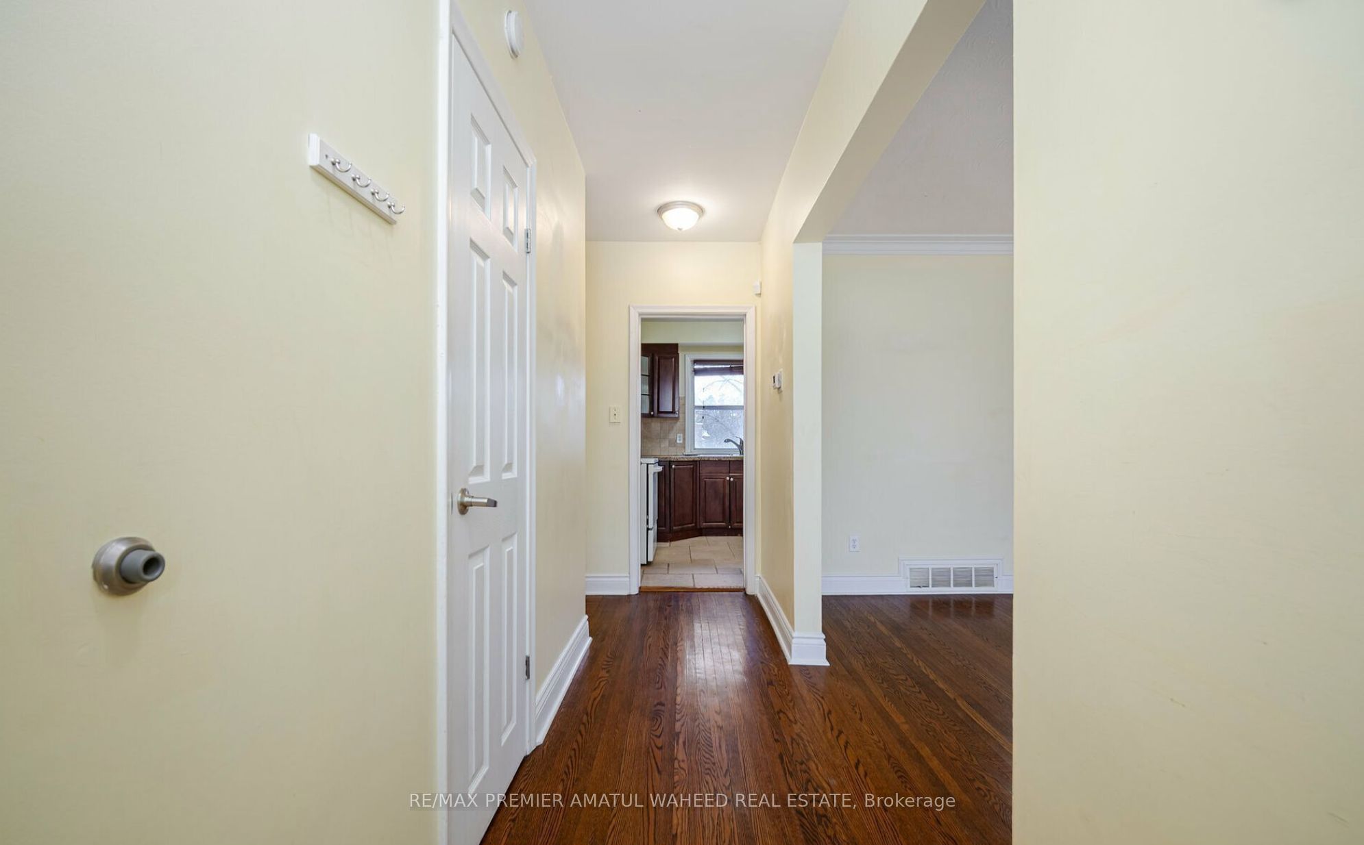 2036 Constance Drive, Oakville 5