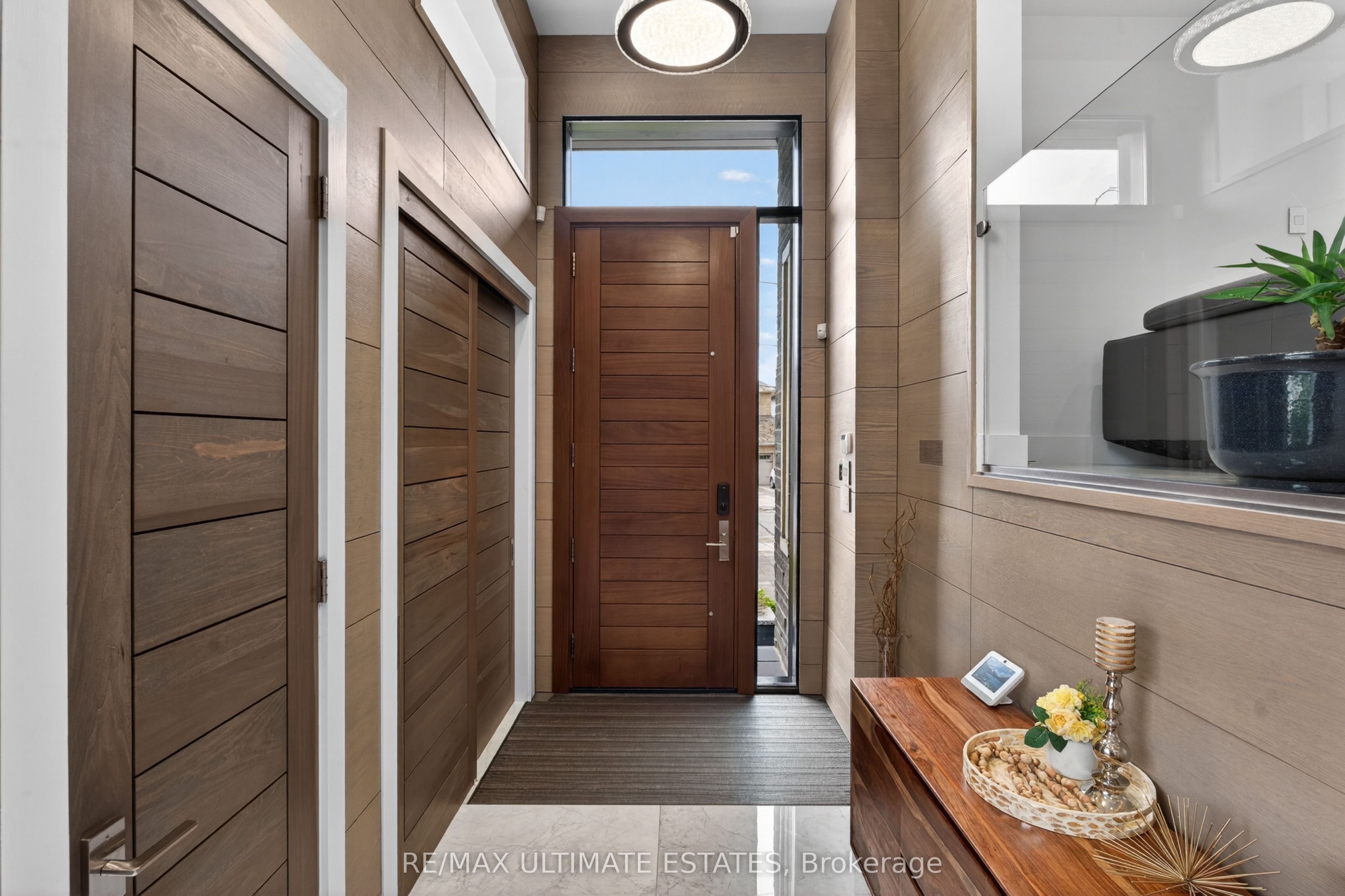 48 Cornelius Parkway, North York 3