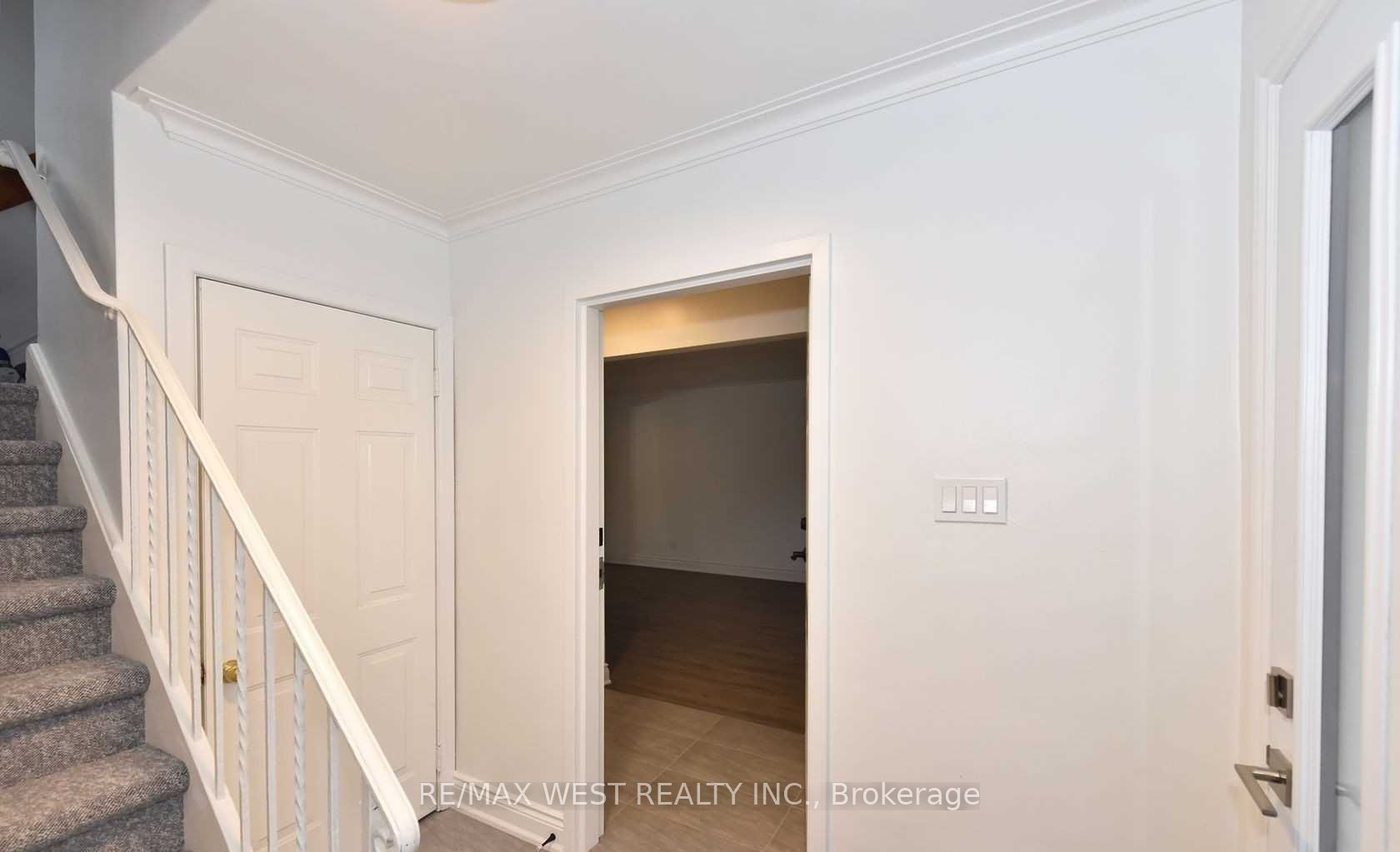 Unit Main - 168 Strathnairn Avenue, Toronto 3