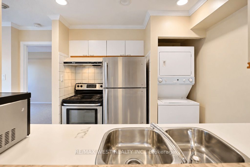 Unit 233 - 65 Trailwood Drive, Mississauga 4