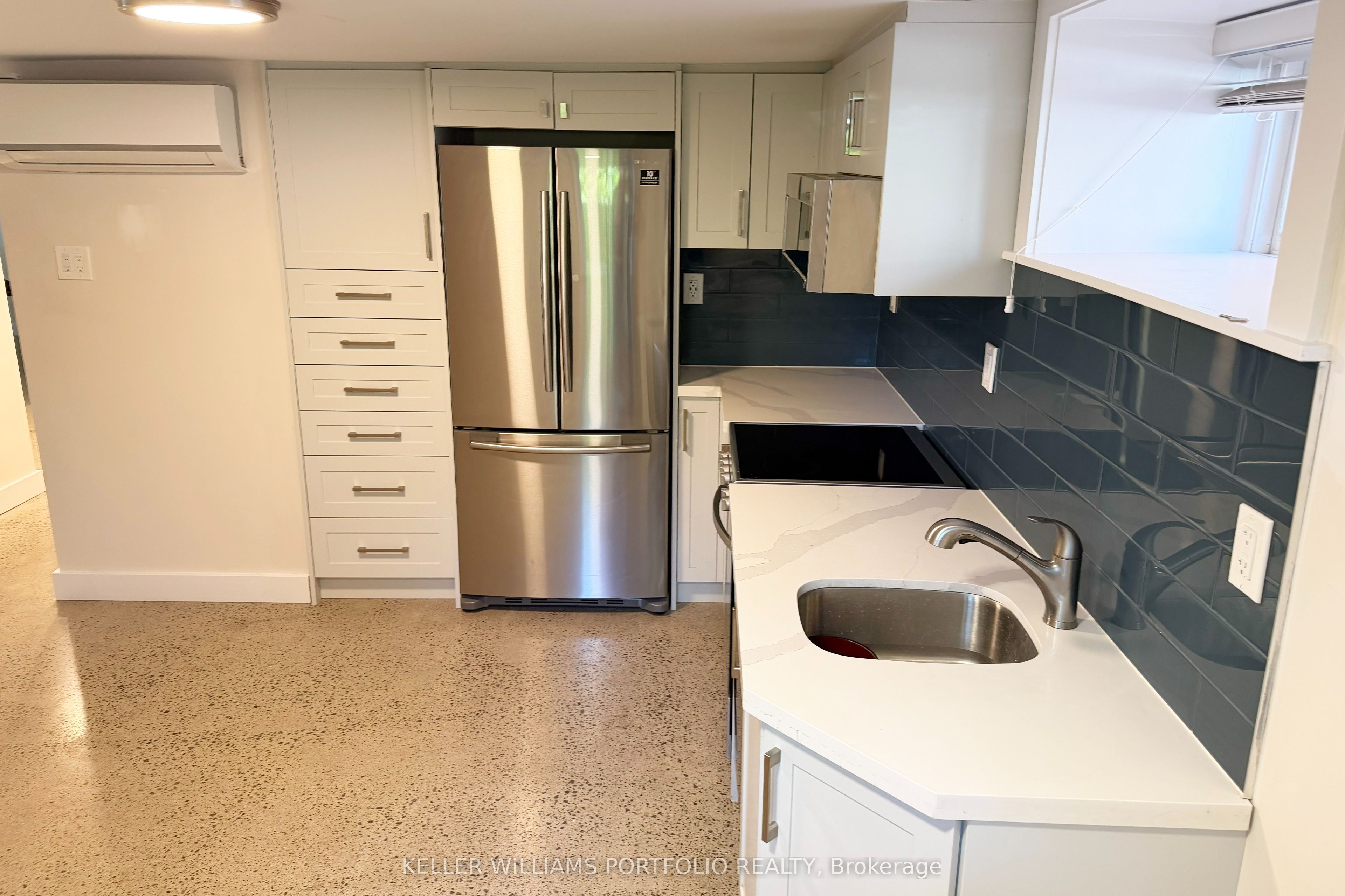 Unit Bsmt - 172 High Park Avenue, Toronto 3