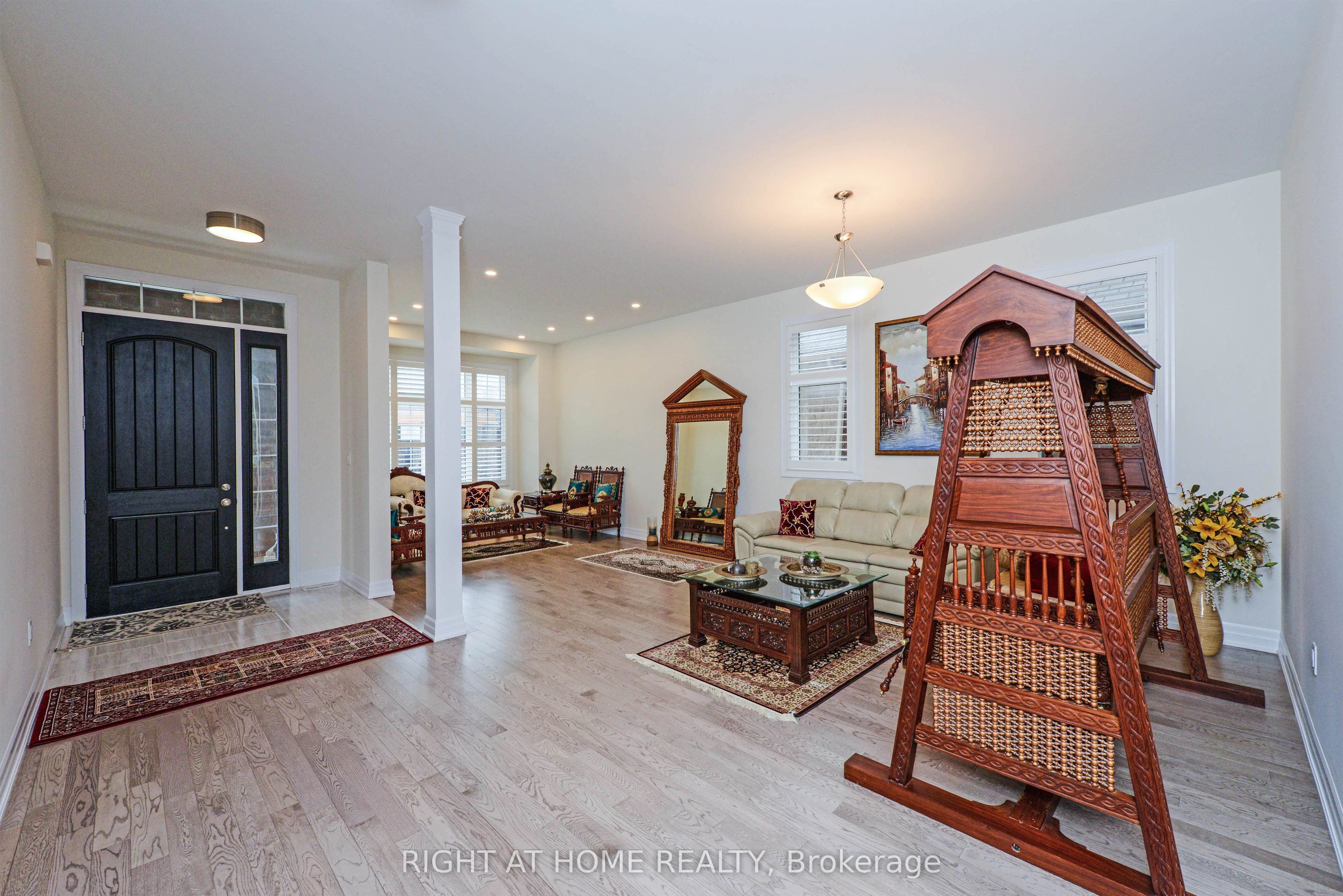 3286 Charles Biggar Drive, Oakville 2