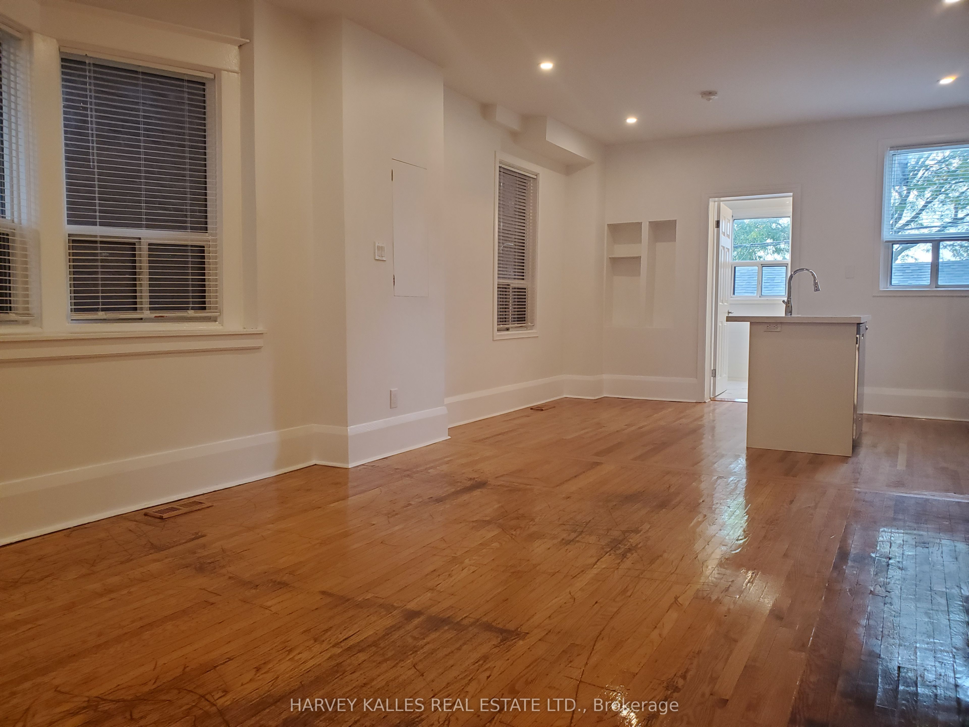 Unit Main - 1300 Lansdowne Avenue, Toronto 4