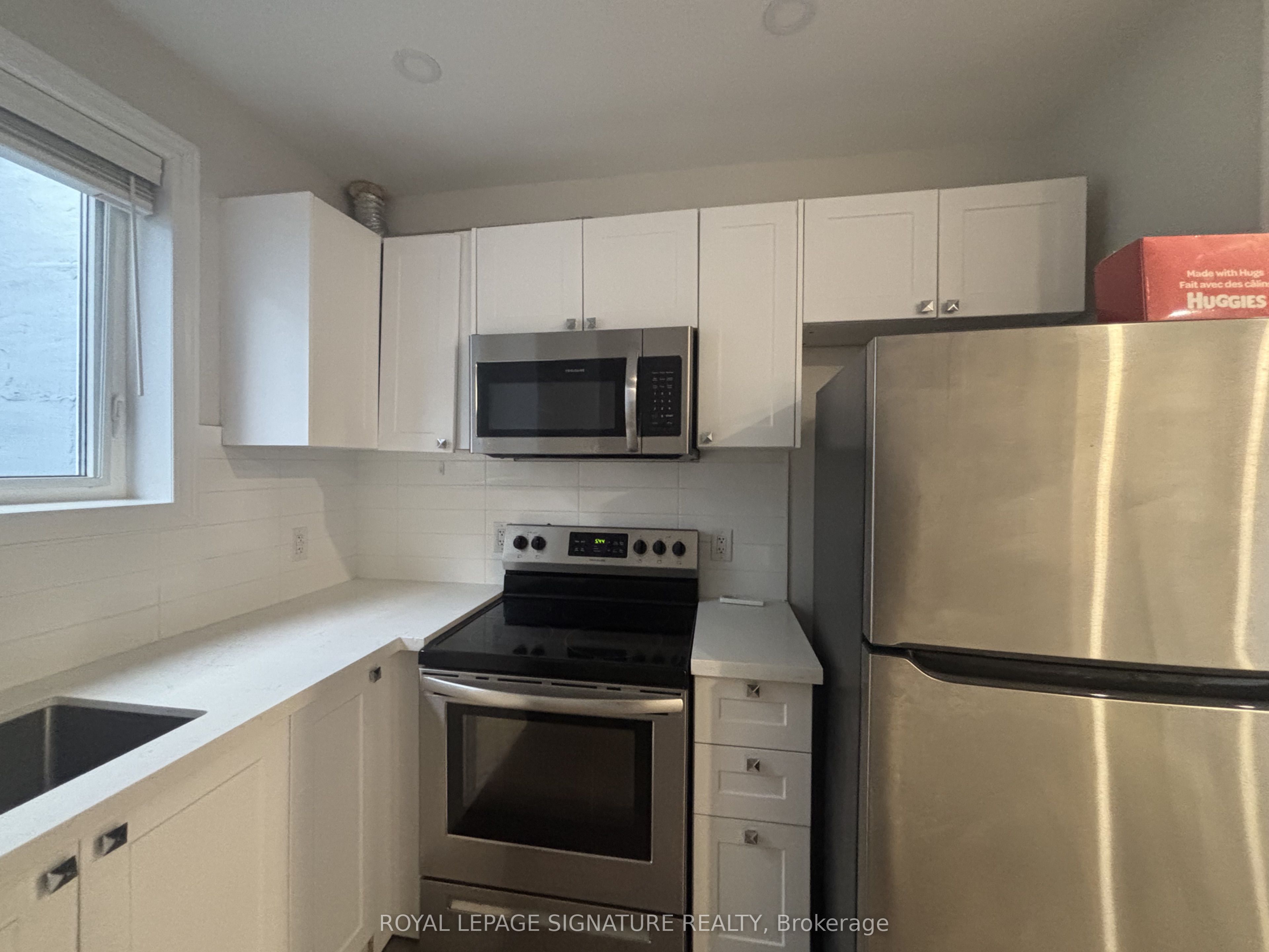 Unit 2 - 3289 Lakeshore Boulevard W, Etobicoke 4