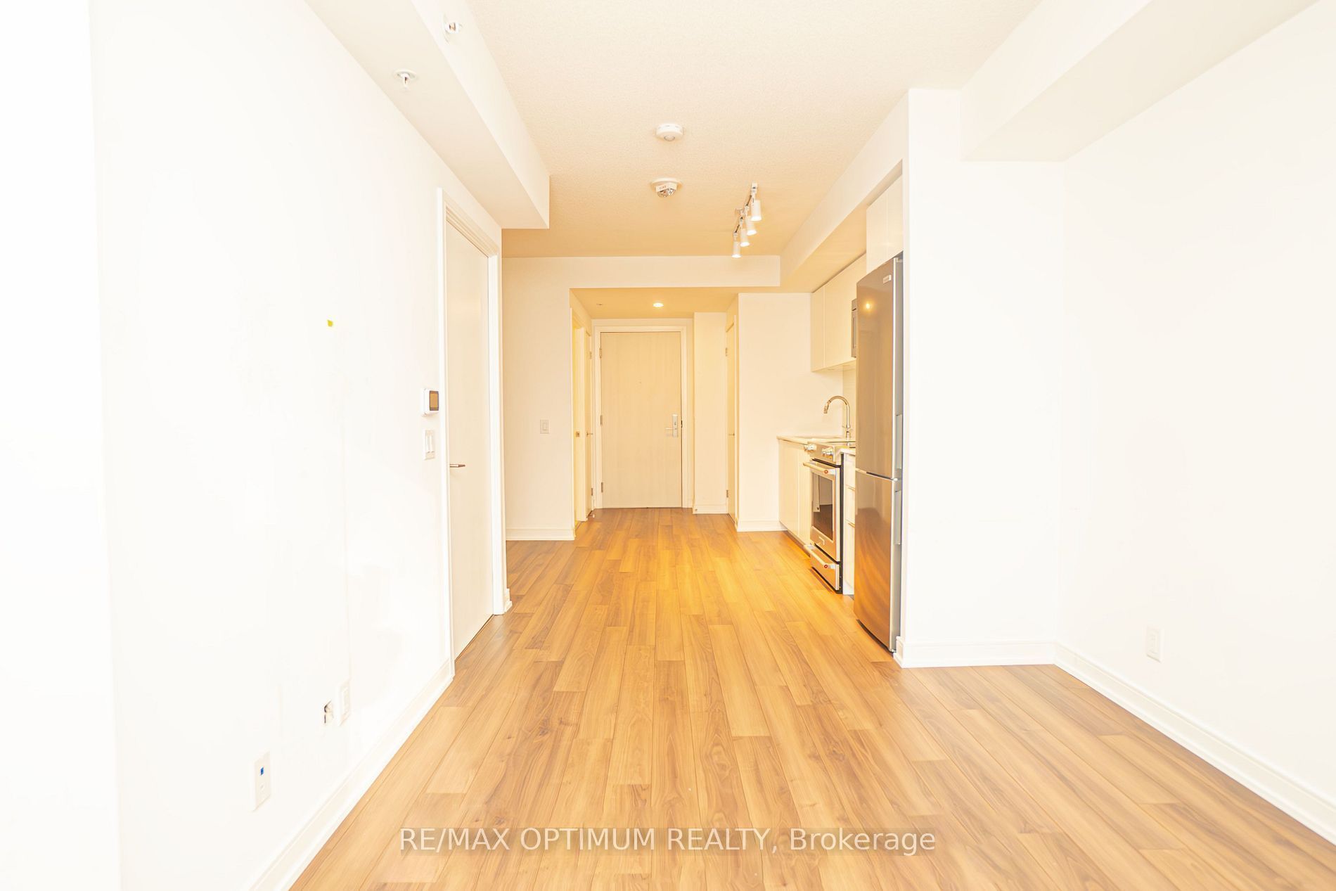 Unit 209 - 30 Samuel Wood Way, Etobicoke 3