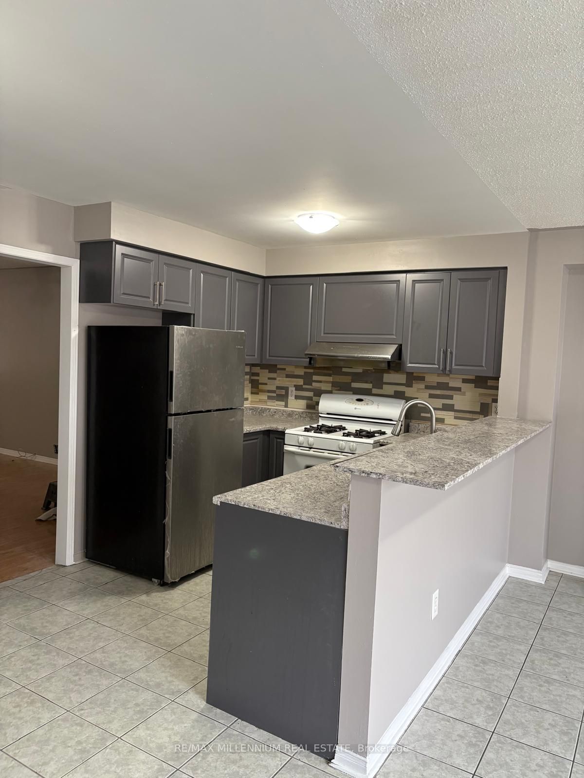29 Needlewood Avenue, Brampton 3